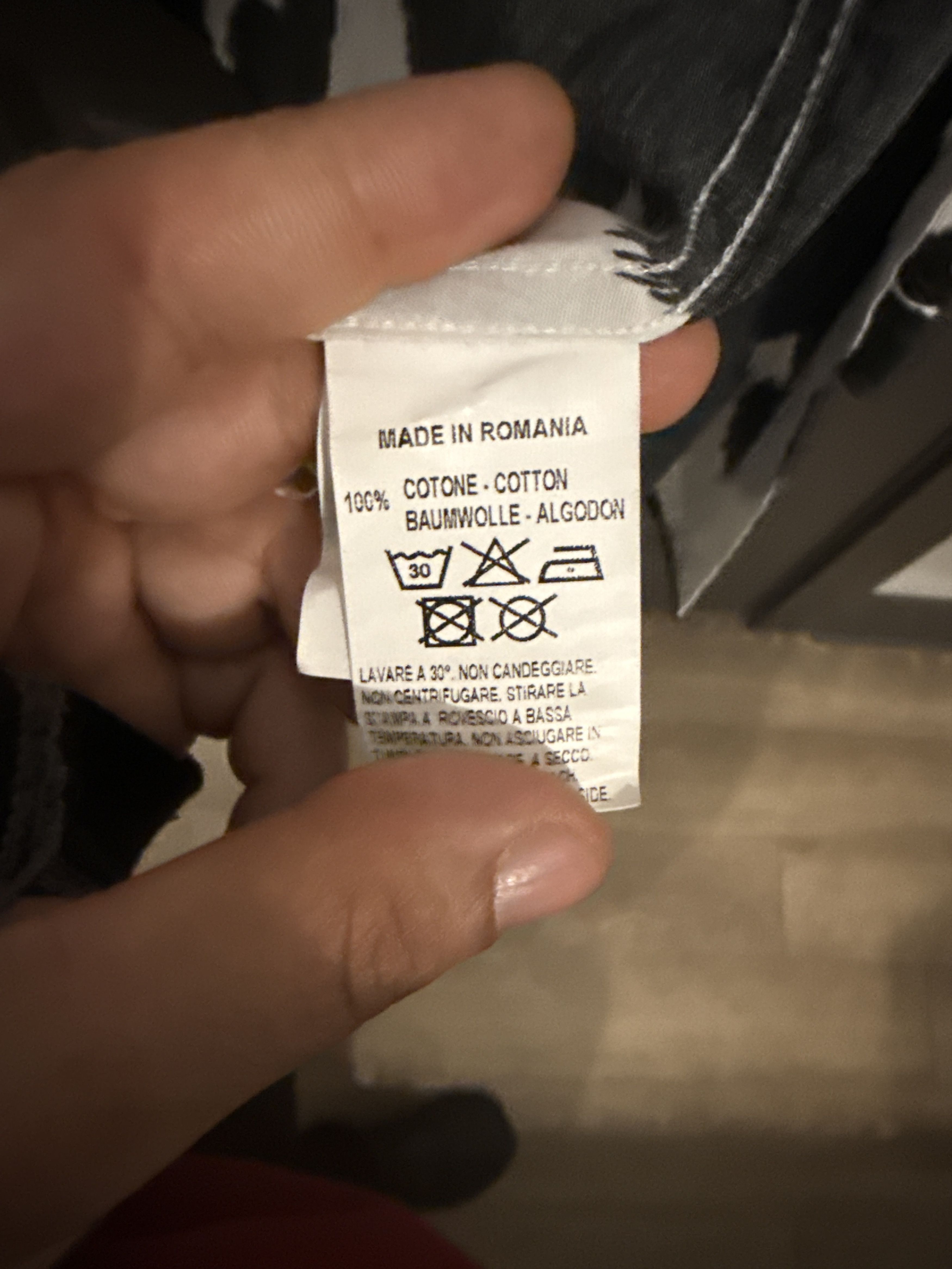 Moschino Moschino Cash Cow Size US S / EU 44-46 / 1 - 5 Thumbnail