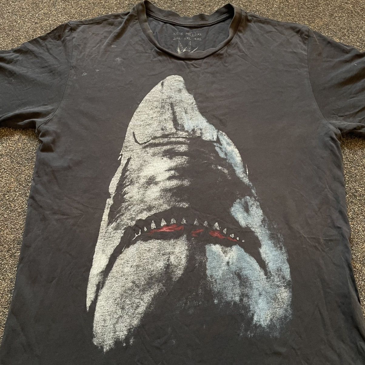 Vintage Vintage 2000s Shark Graphic Tee Faded Black Horror Goth L Size US L / EU 52-54 / 3 - 2 Thumbnail