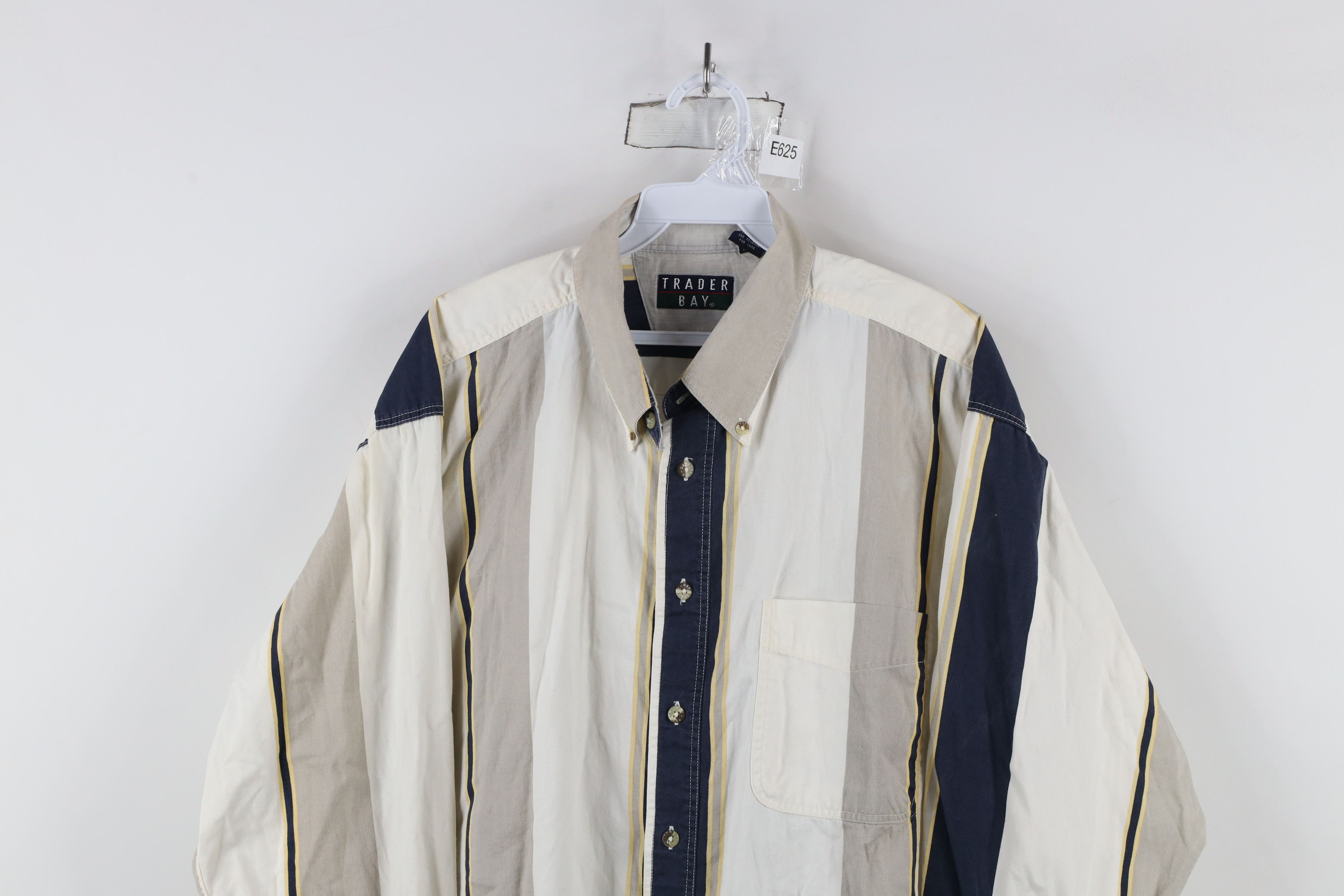 Vintage Vintage 90s Streetwear Block Collared Button Down Shirt Size US XL / EU 56 / 4 - 2 Thumbnail
