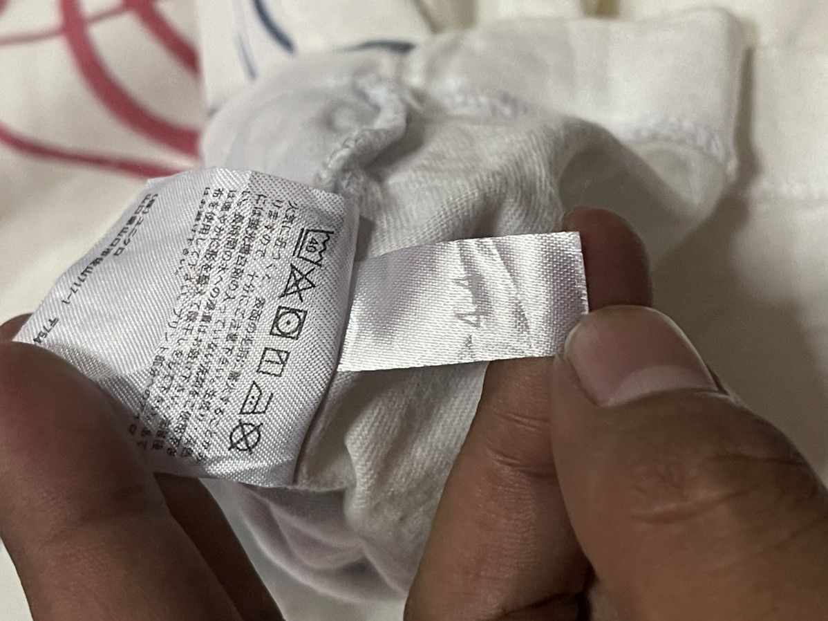 Uniqlo Uniqlo x Futura🔥🔥🔥 Size US L / EU 52-54 / 3 - 7 Thumbnail