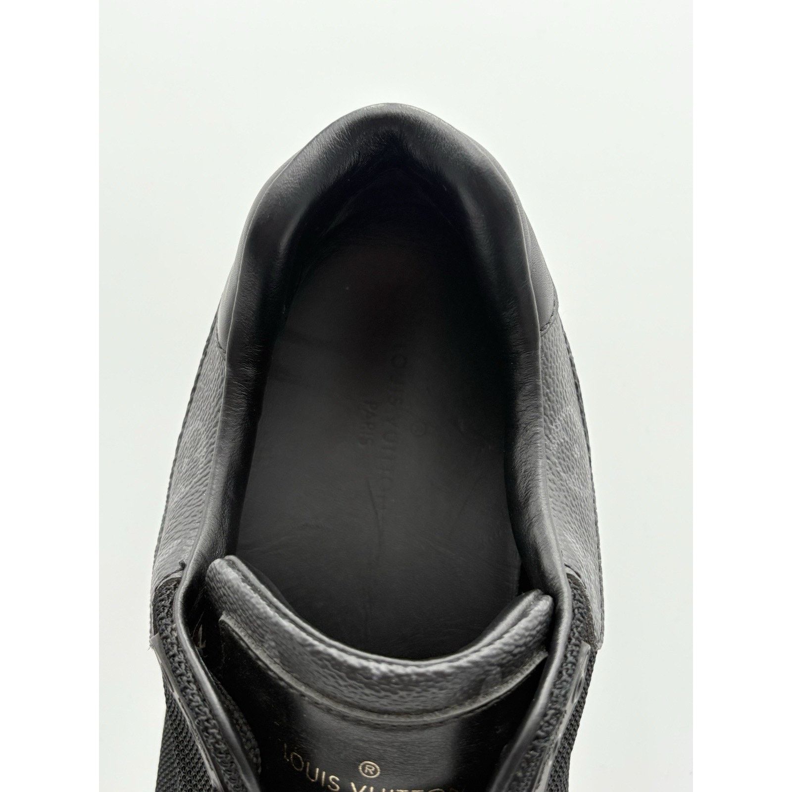 Louis Vuitton Louis Vuitton Run Away ' Black White ' | GOOD CONDITION Size US 11 / EU 44 - 6 Thumbnail