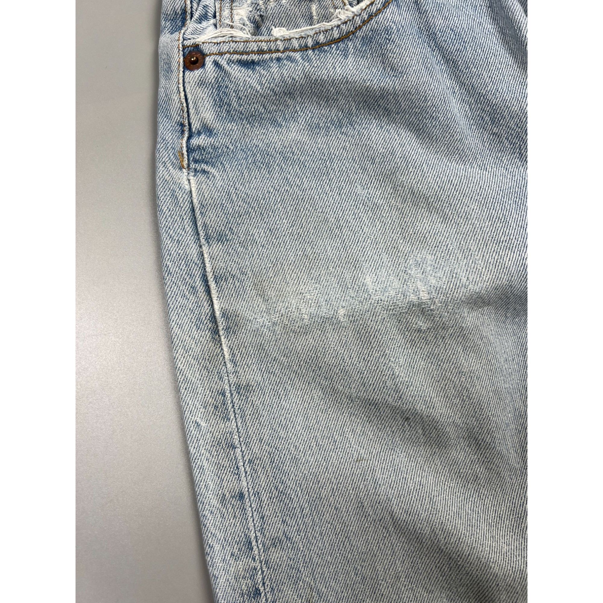 Levi's Levi’s 501 Made in UK Distressed Patchwork Denim Jeans Size US 31 - 7 Thumbnail