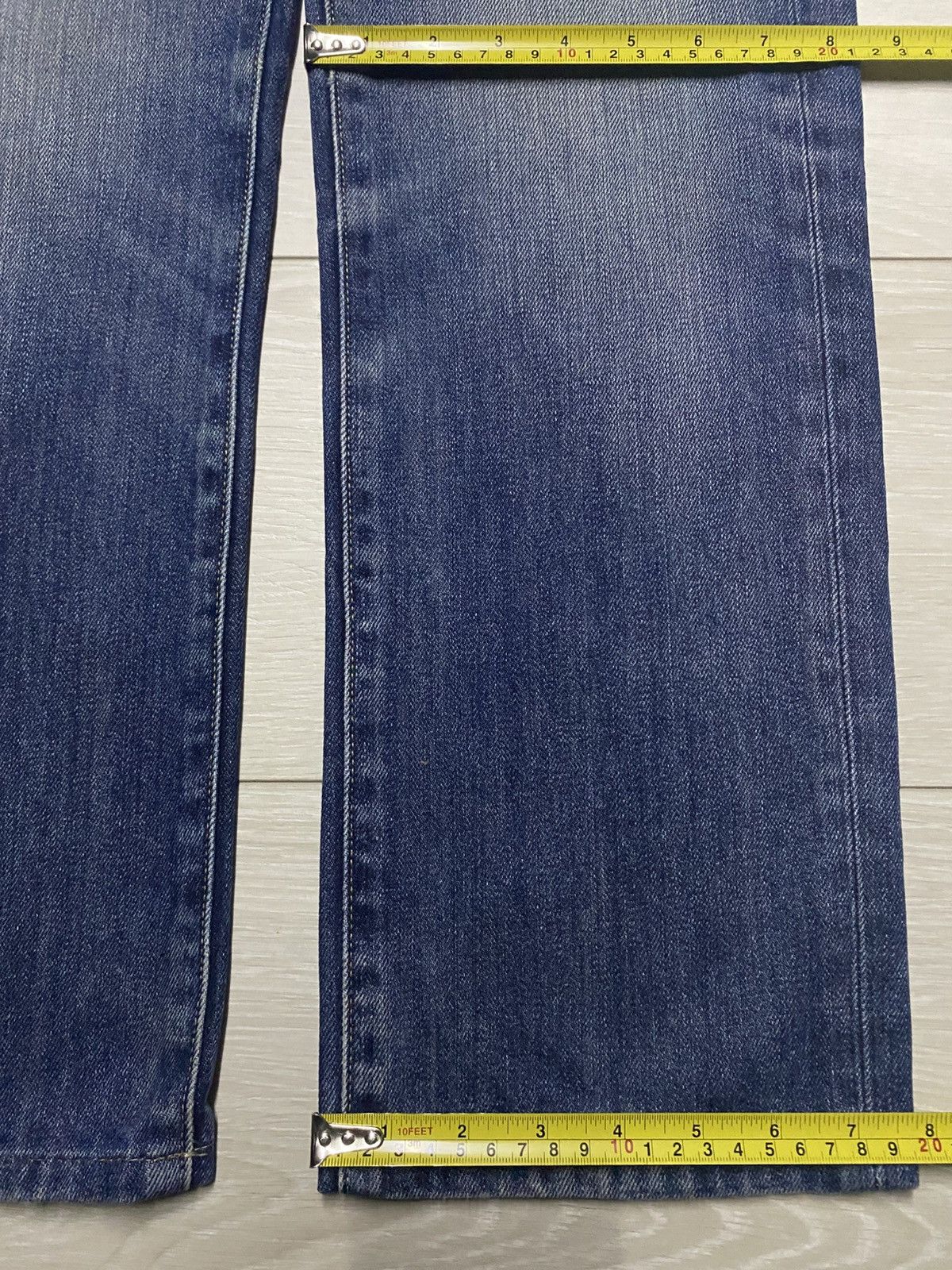 Japanese Brand Vintage Japanese Uniqlo Blue Faded Wash Distressed Jeans Size US 31 - 14 Thumbnail