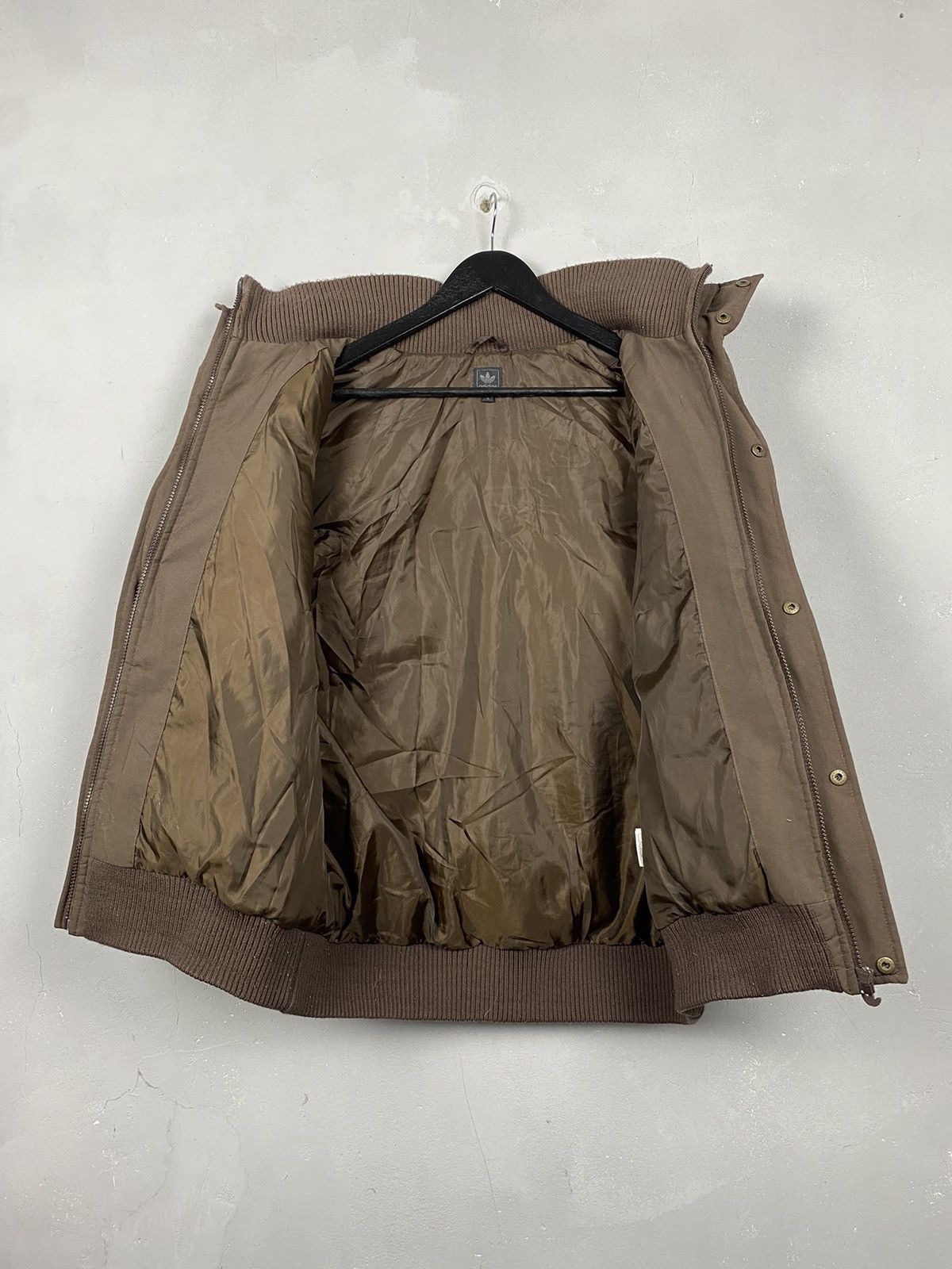 Adidas Vintage ADIDAS Down Puffer Vest Brown like Nuptse 700 Size US L / EU 52-54 / 3 - 4 Thumbnail
