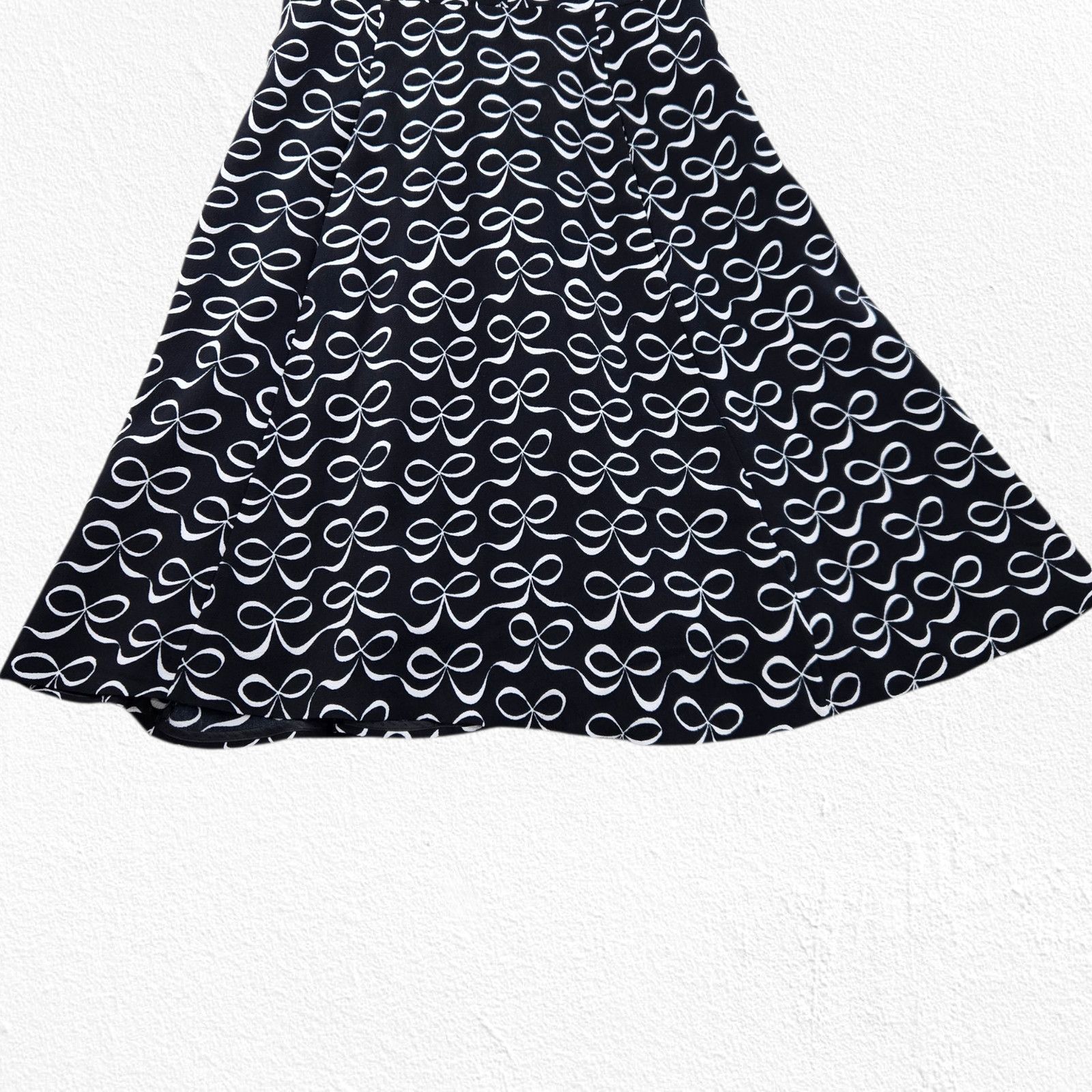 Kate Spade Kate Spade Mackenna Black White Bow Print Dress Size 0 Size XS / US 0-2 / IT 36-38 - 4 Thumbnail