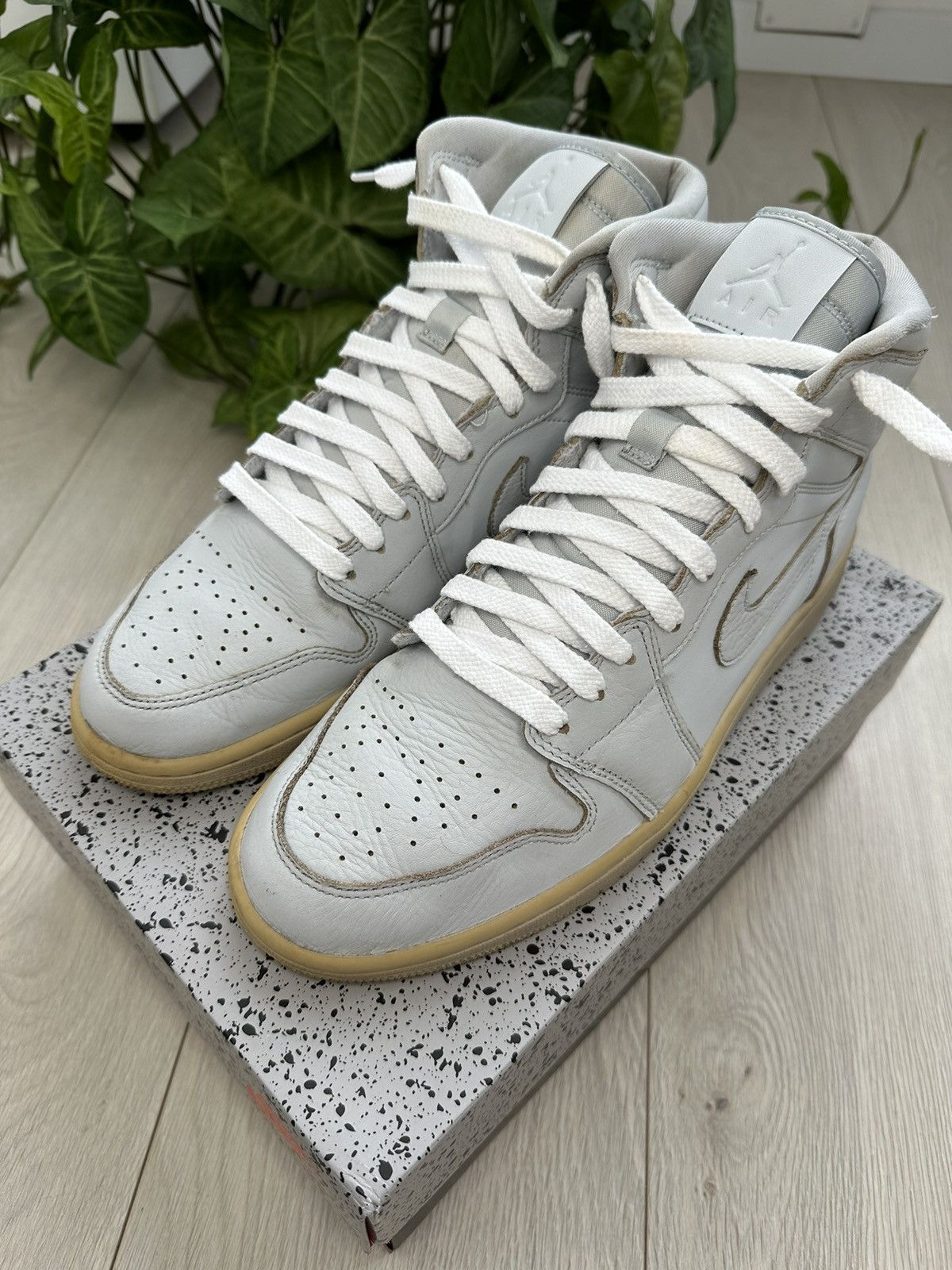 Jordan 1 pure platinum desert sand 2025