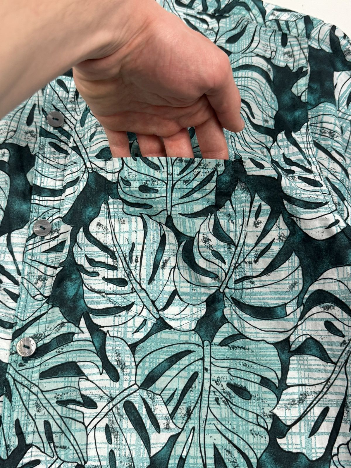 Vintage Vintage Paradise Island Palm Leaves Hawaiian Shirt Size US L / EU 52-54 / 3 - 5 Thumbnail