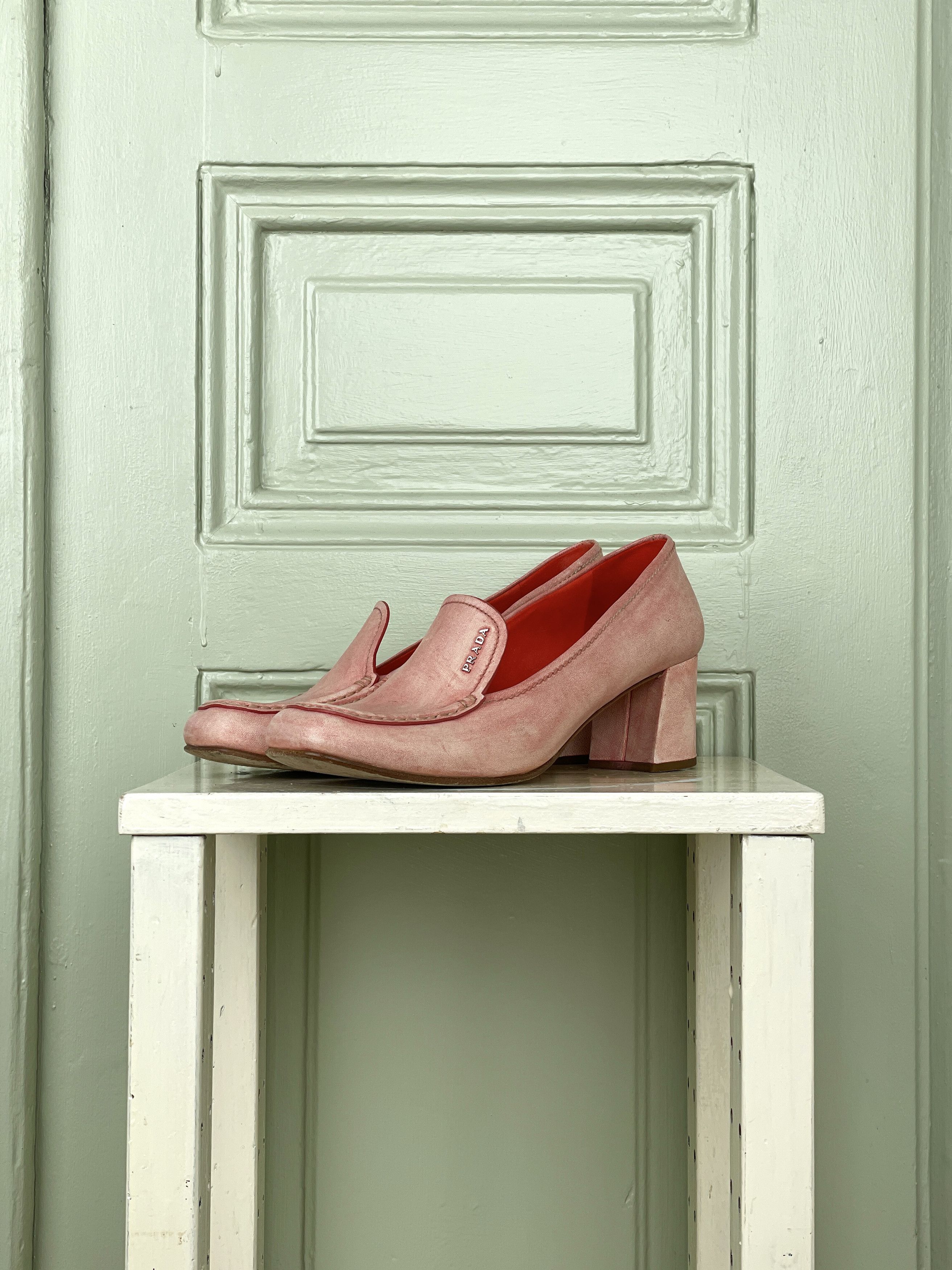 靴 00s prada archive suede squaretoe loafer 00s prada archive suede squaretoe loafer - メルカリ