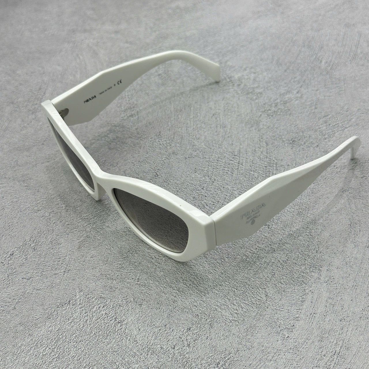Prada PRADA 0PR 07YS 142130 SUNGLASSES Size ONE SIZE - 4 Thumbnail