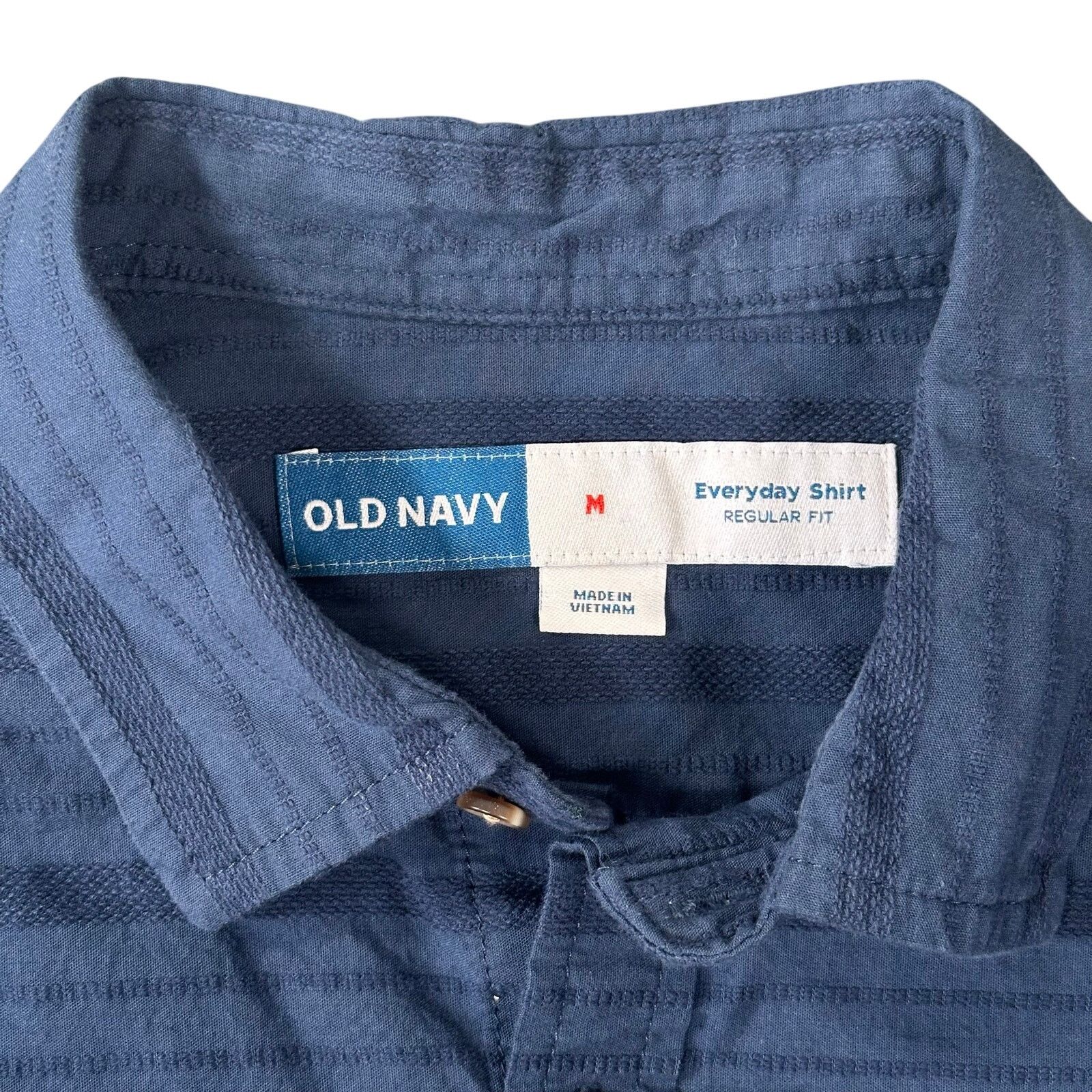 Old Navy Old Navy Men's Everyday Short-Sleeve Shirt Size M Size US M / EU 48-50 / 2 - 5 Thumbnail