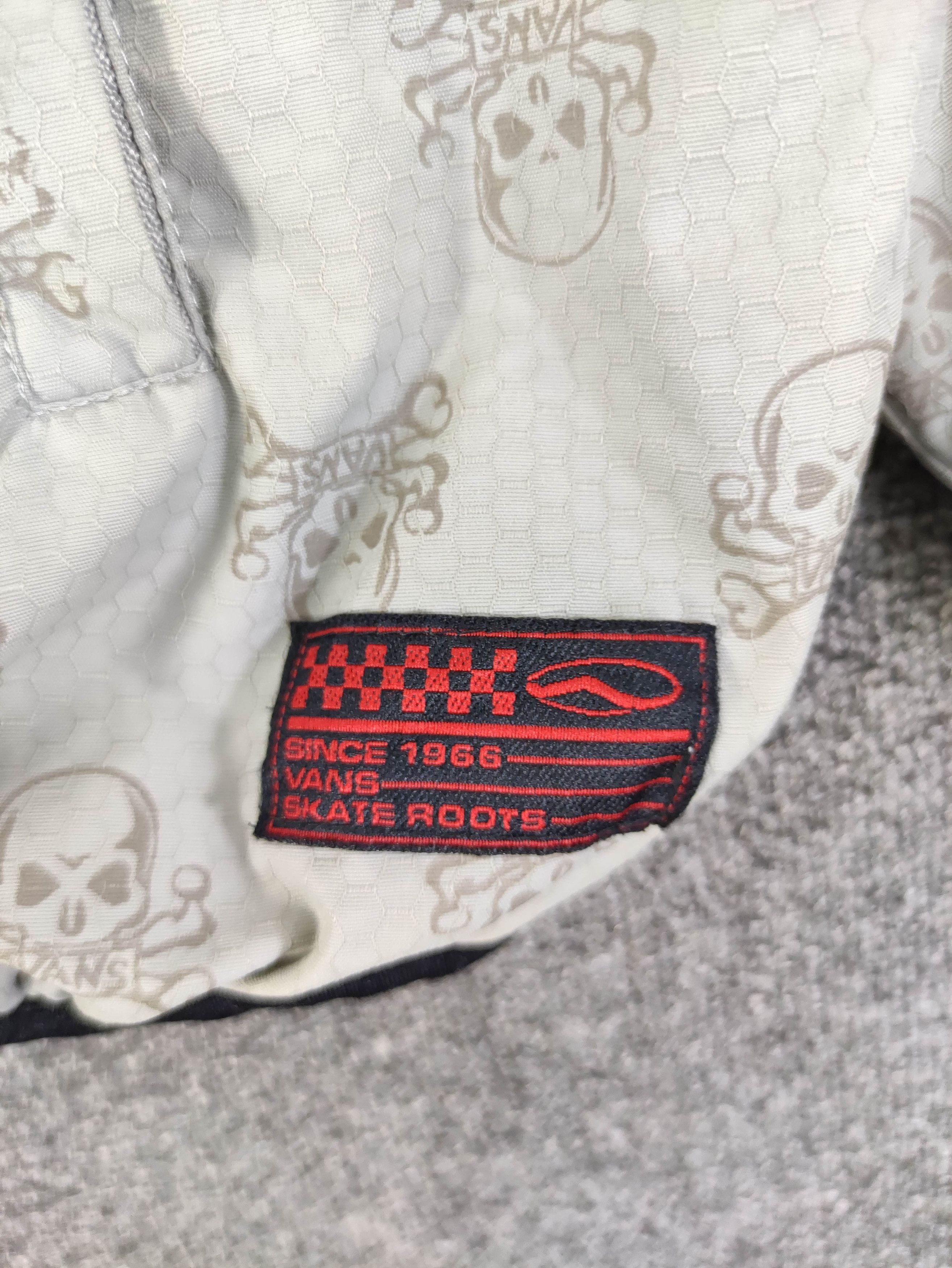 Vans Vintage Vans Skull Full Print Jacket Zipper Size US M / EU 48-50 / 2 - 4 Thumbnail