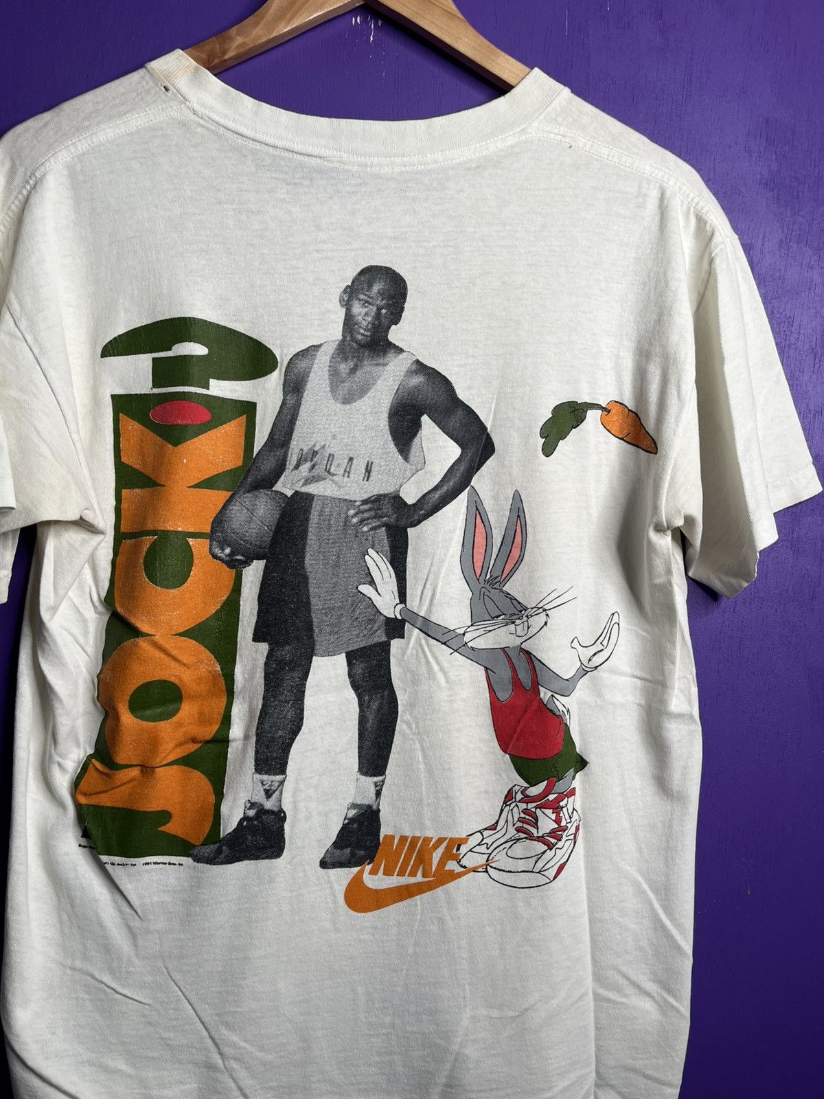 Nike × Vintage Vintage 90s Nike Jordan bugs bunny what’s up? T-shirt Size US M / EU 48-50 / 2 - 3 Thumbnail