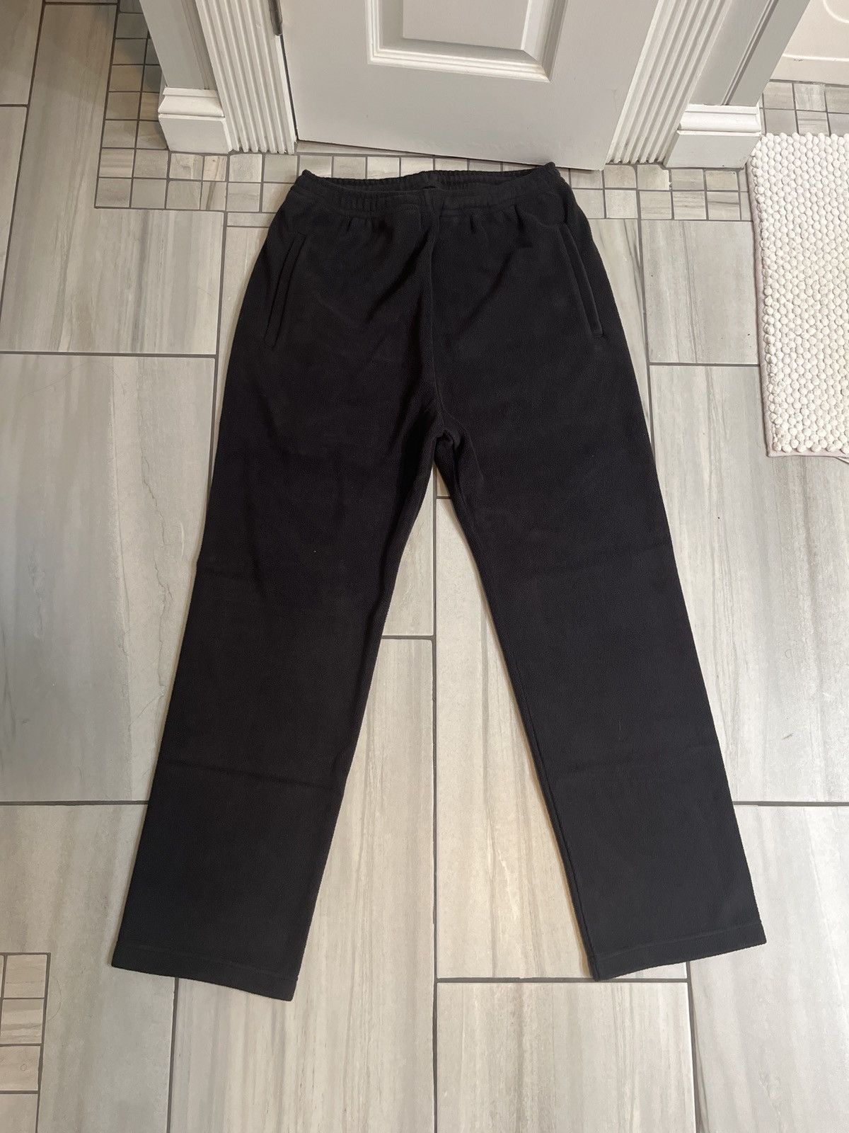 Balenciaga × Gap × Yeezy Polar Fleece Sweatpants Size US 32 / EU 48 - 2 Thumbnail