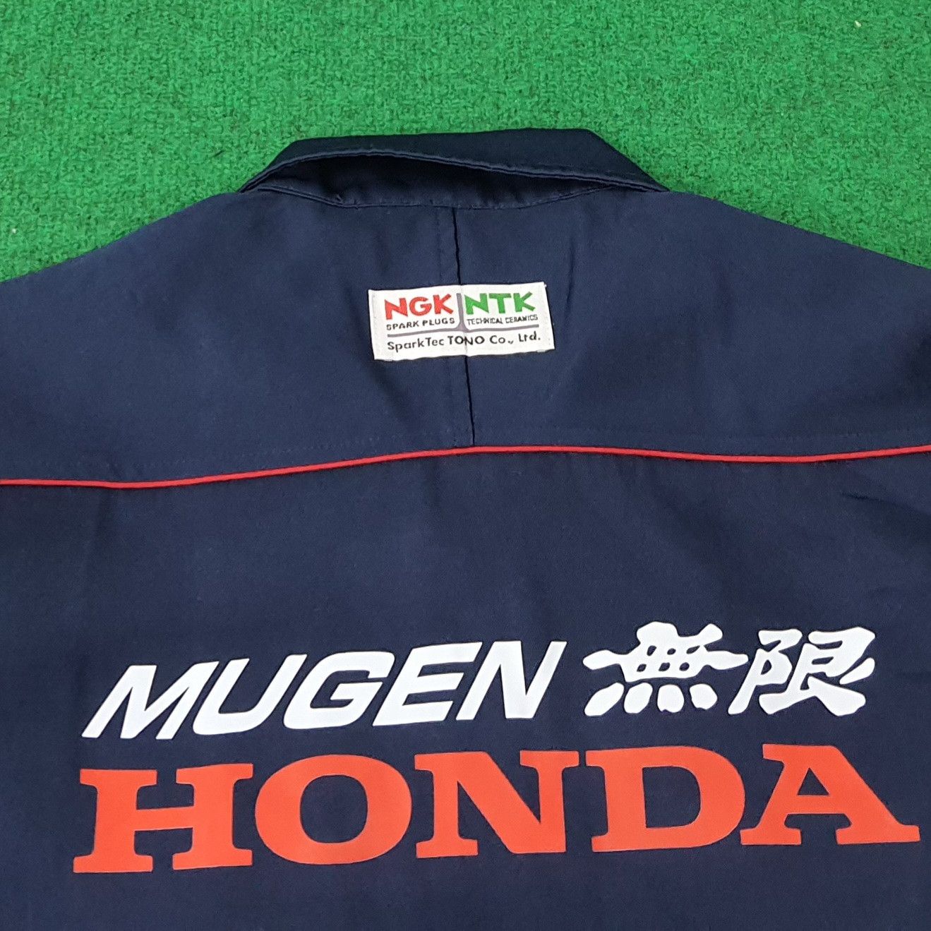 Japanese Brand Vintage Mugen Honda Motorsports Custom Logo Jacket C260N13 Size US XL / EU 56 / 4 - 2 Thumbnail
