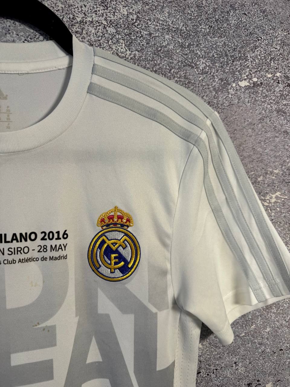 Adidas Vintage Real Madrid Training 2016 Adidas Jersey XS Size Size US XS / EU 42 / 0 - 9 Thumbnail