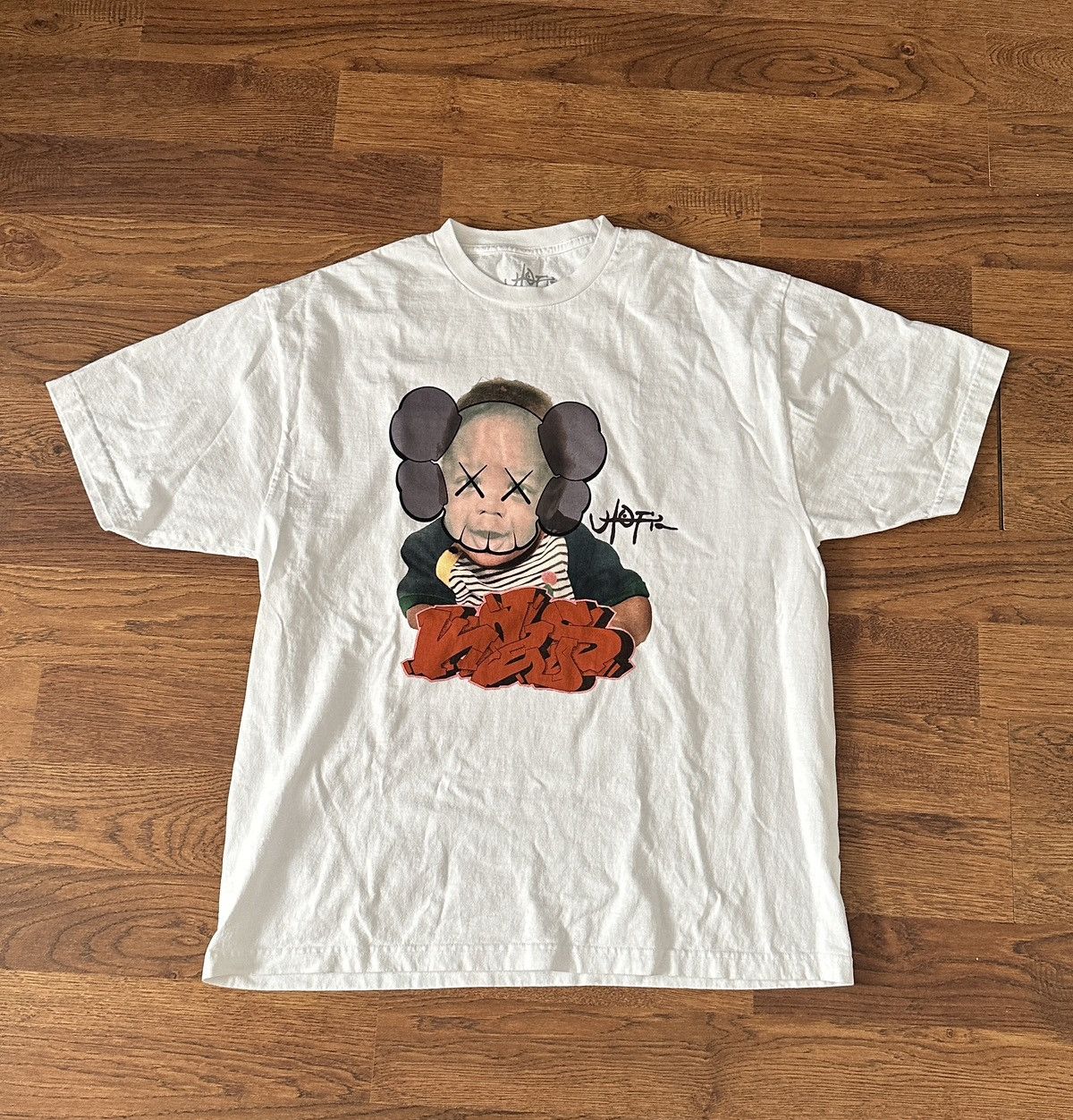 travis scott kaws tee