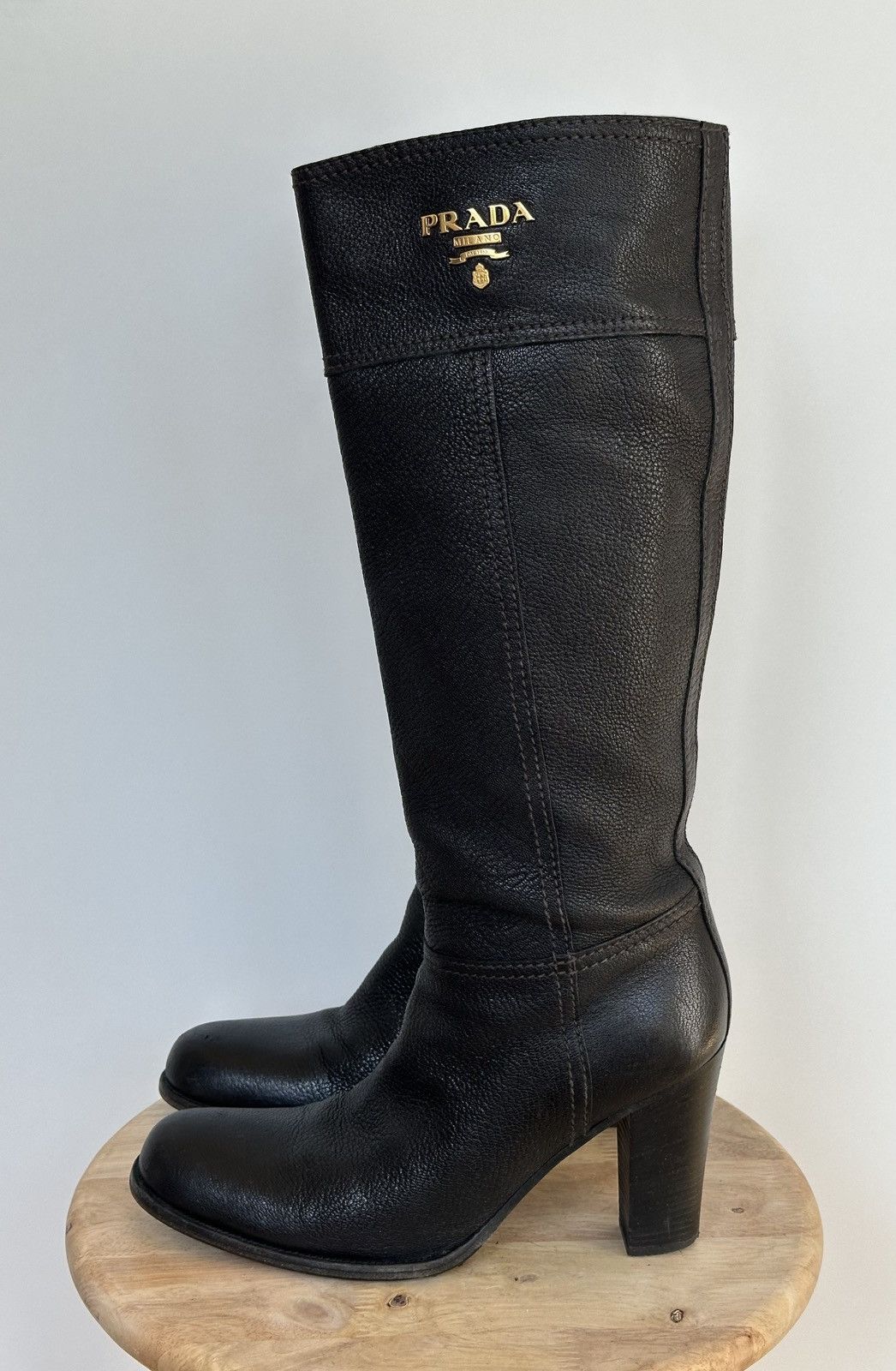 Prada Prada Black Leather Knee-High Boots Gold Logo Block Heel Size US 8.5 / IT 38.5 - 2 Thumbnail