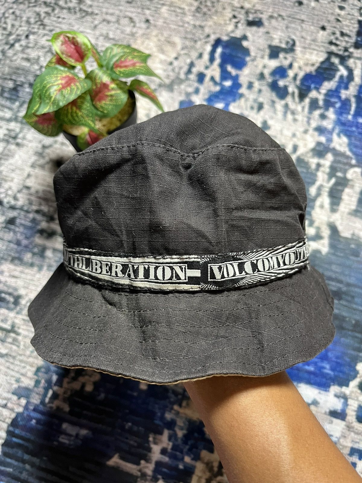 Vintage × Volcom Vintage Volcom Arround Spell Logo Bucket Hats USA Size ONE SIZE - 3 Thumbnail