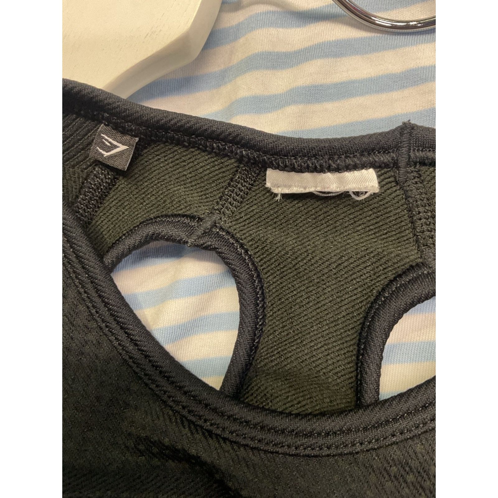 Gymshark Gymshark Black Seamless Open Back Crop Top Size XS / US 0-2 / IT 36-38 - 3 Thumbnail