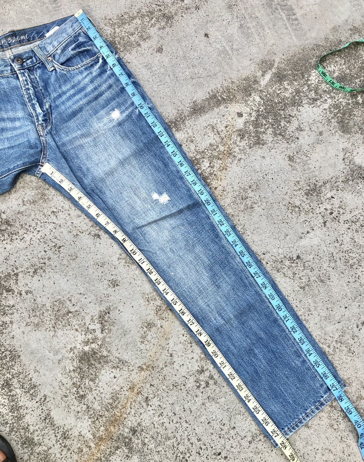 Japanese Brand BUCKLE BACK DISTRESSED DENIM BY L & CO Size US 29 - 11 Thumbnail