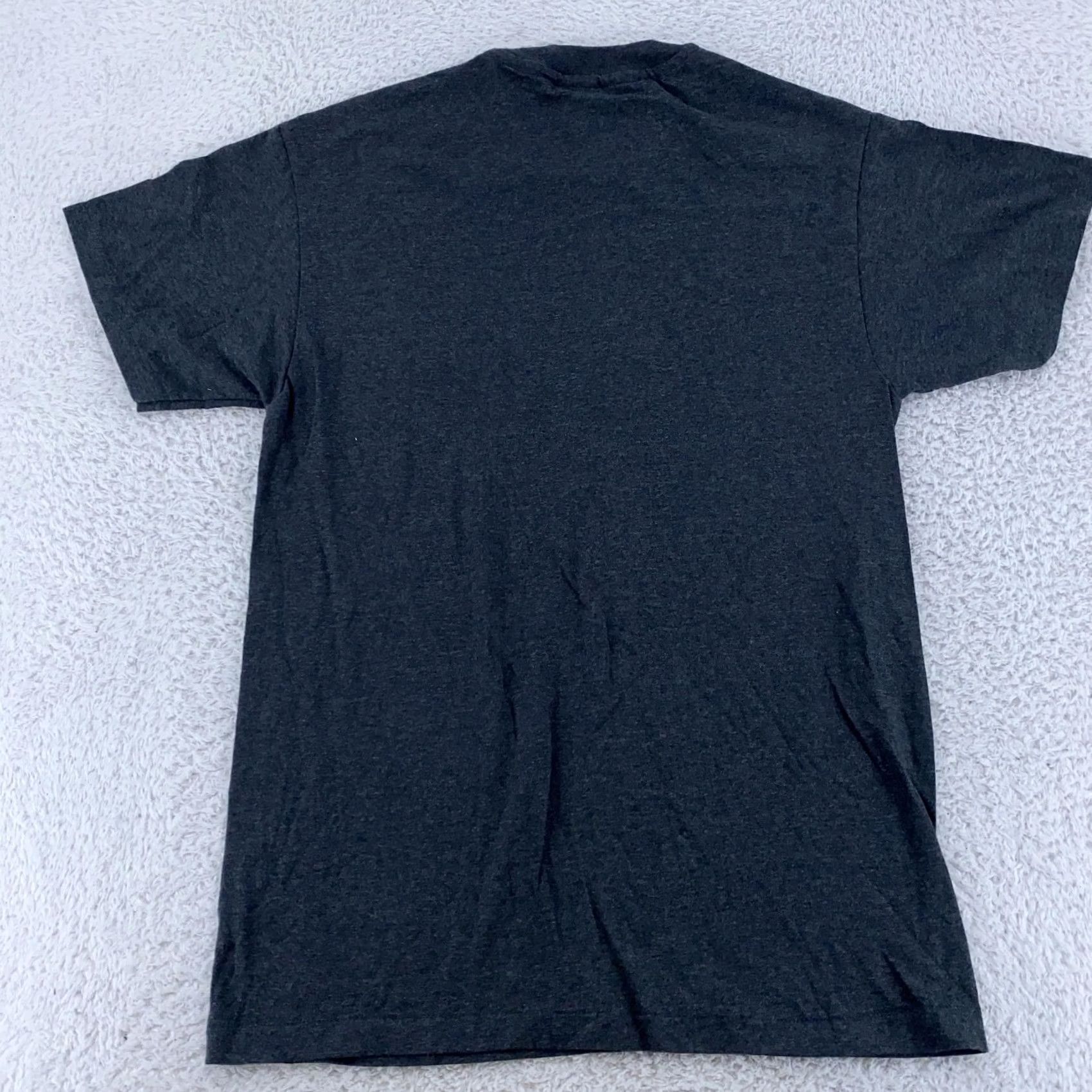 Hanes Hanes Shirt Mens Small Crewneck T-Shirt Gray Pocket Short Sleeve Cotton Blend Polyester Blend Tagless Preshrunk Crew Neck Size US S / EU 44-46 / 1 - 4 Thumbnail