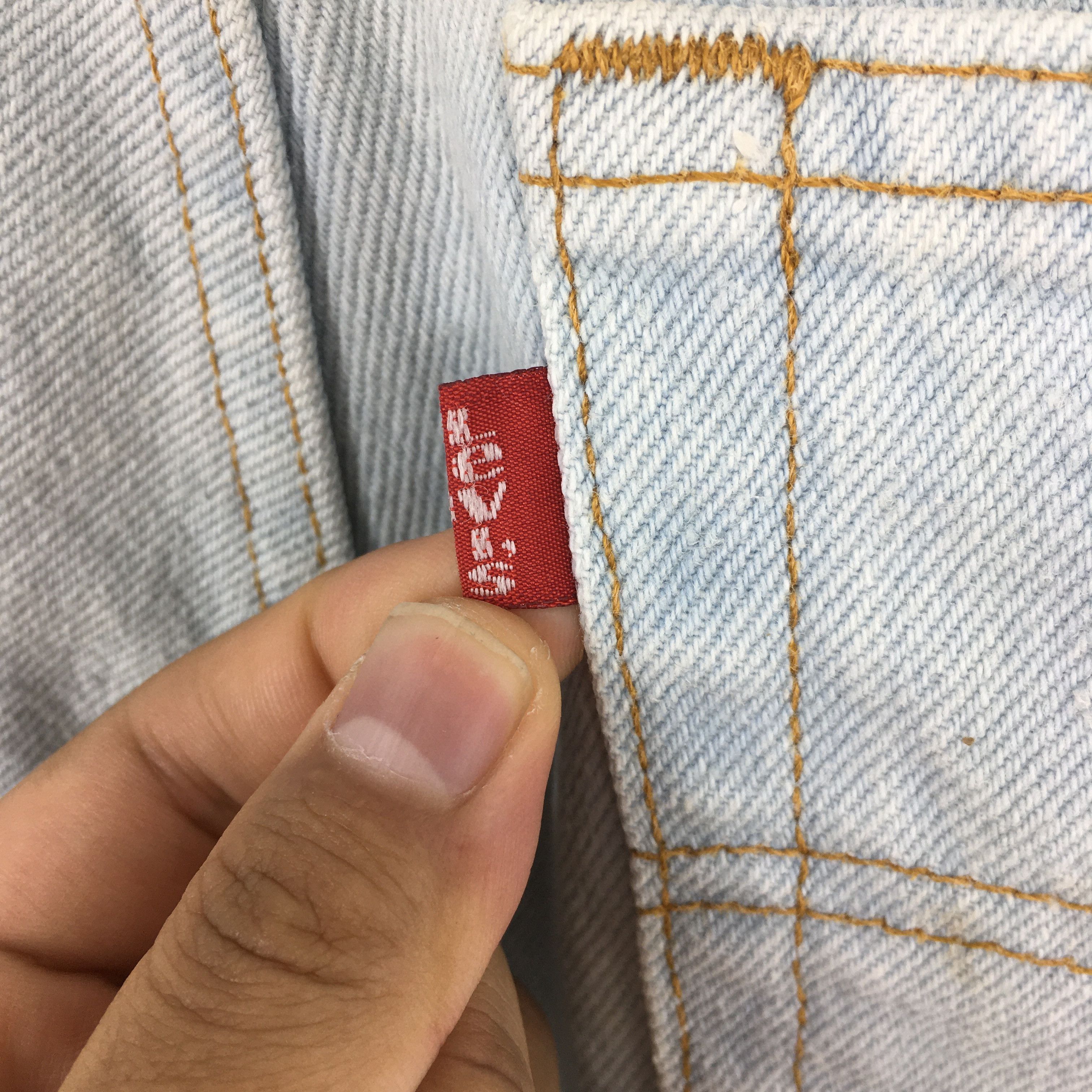 Levi's Size 29x26.5 Vintage 80s Levi's 505 Faded Blue Jeans S663 Size US 29 - 12 Thumbnail
