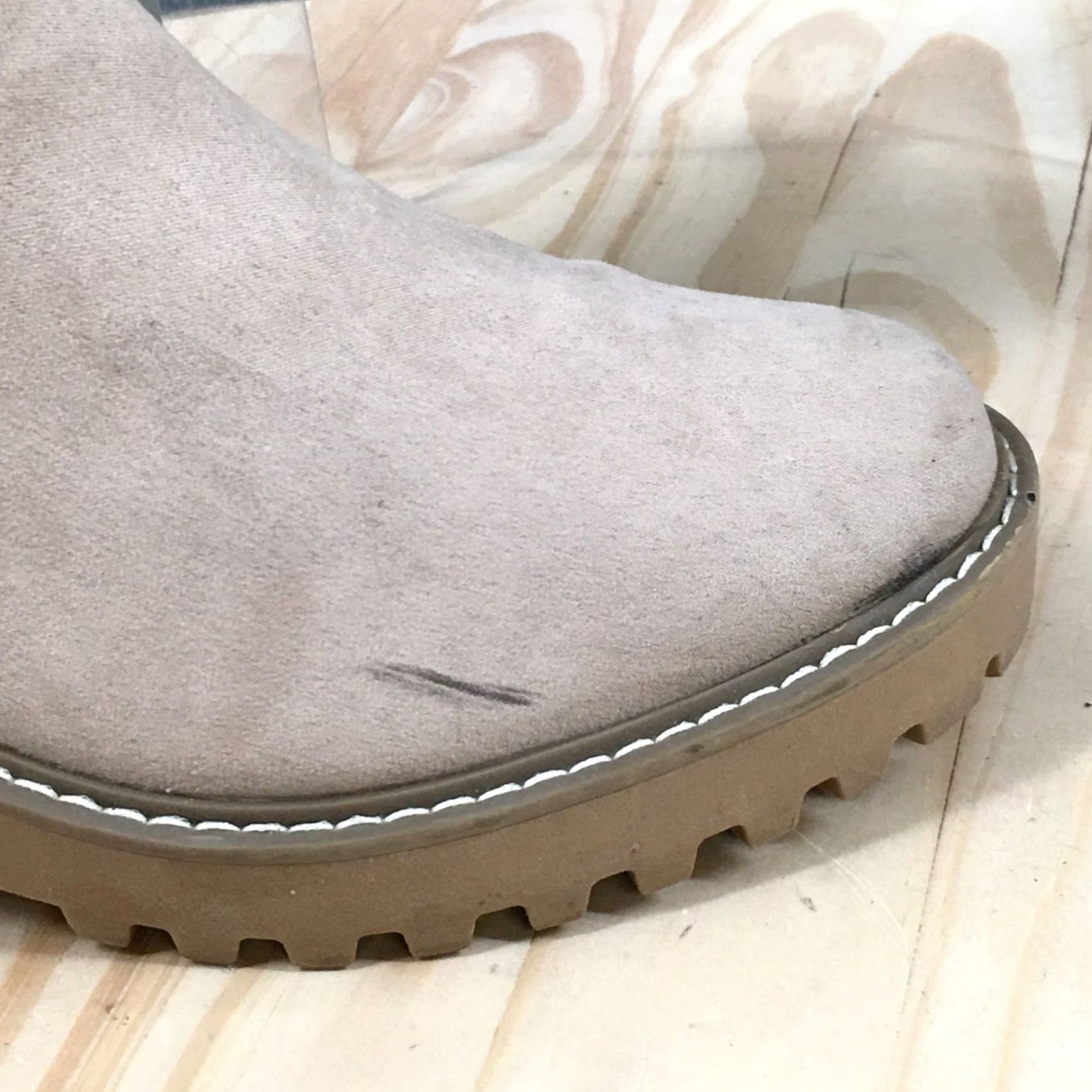 Vintage Universal Thread Boots Womens 8 Taci Bootie Brown Comfort Block Heels Ankle Top Suede Casual Modern Classic Womens Boots 8 Brown Size M / US 6-8 / IT 42-44 - 2 Thumbnail
