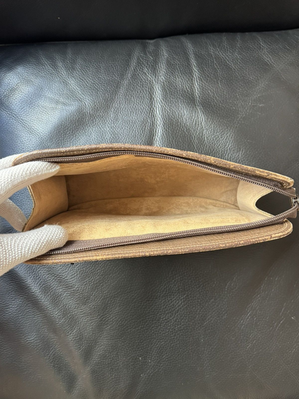 Gucci Vintage Gucci GG Monogram Clutch Bag/Pouch Size ONE SIZE - 8 Thumbnail