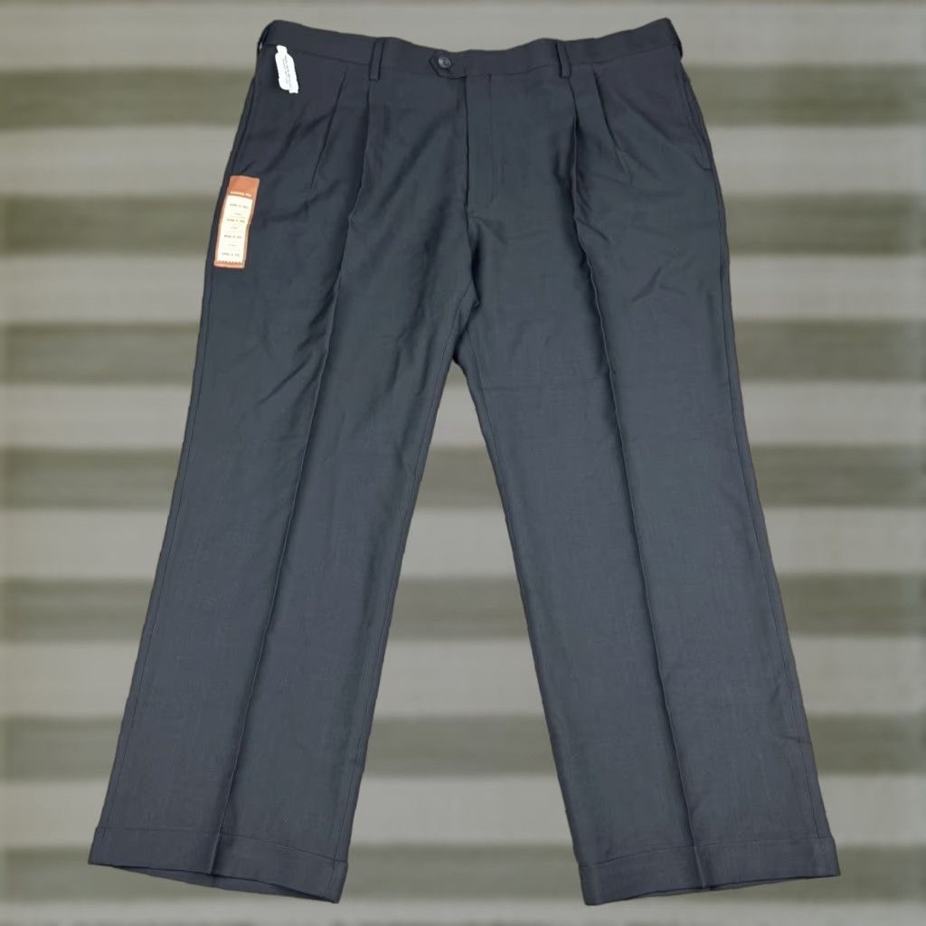 Haggar Haggar Pants Mens 44x30 Black Cool 18 Classic Comfort Waist Pleated  Front NEW Climate? | Grailed