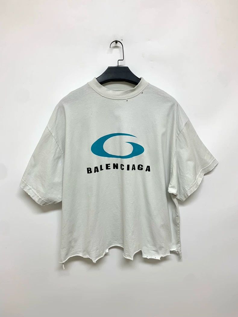 Balenciaga Balenciaga Wave circle logo destruction short sleeve Size US M / EU 48-50 / 2 - 1 Thumbnail