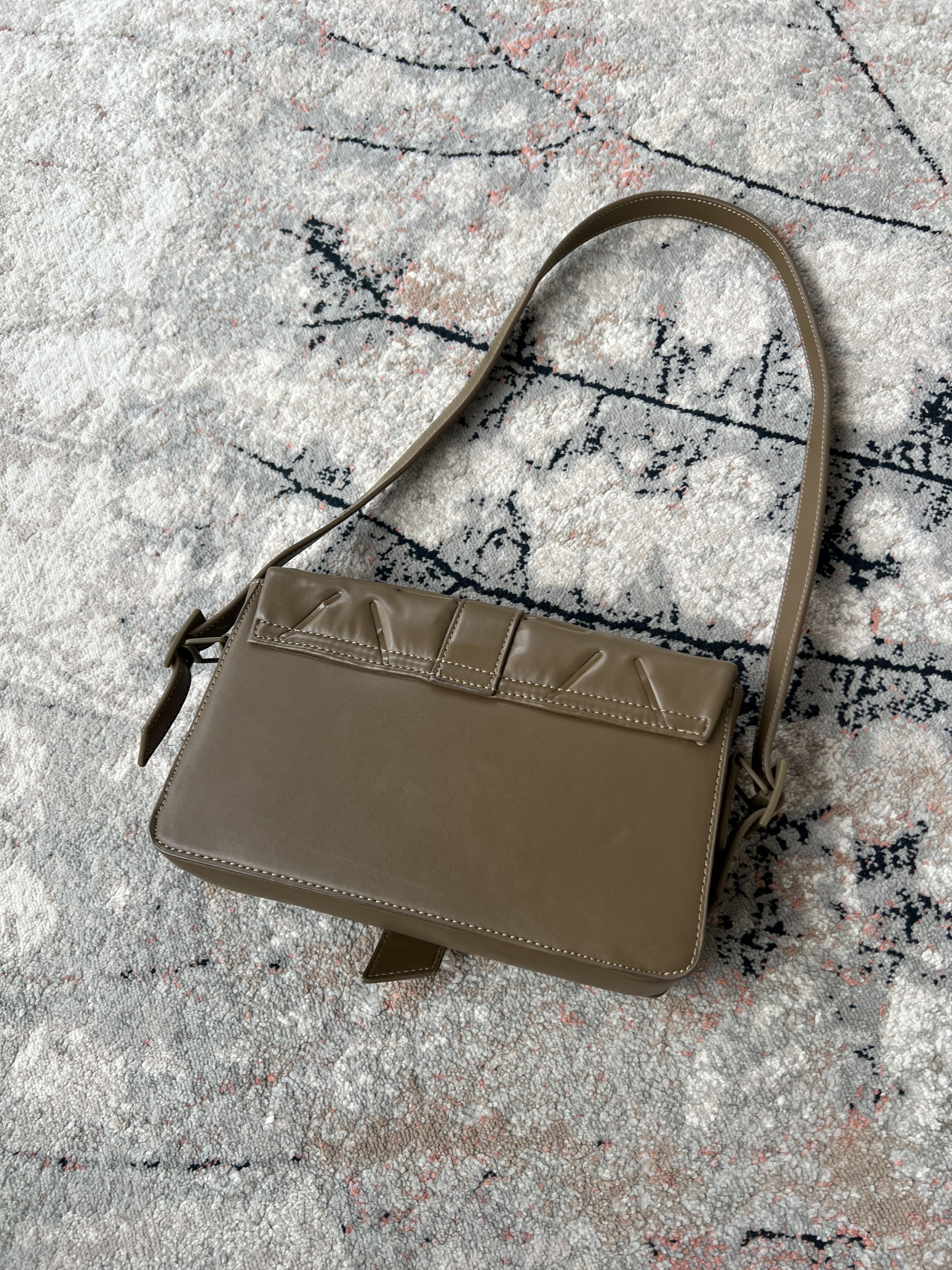 Other Charles & Keith Bag Size ONE SIZE - 2 Thumbnail