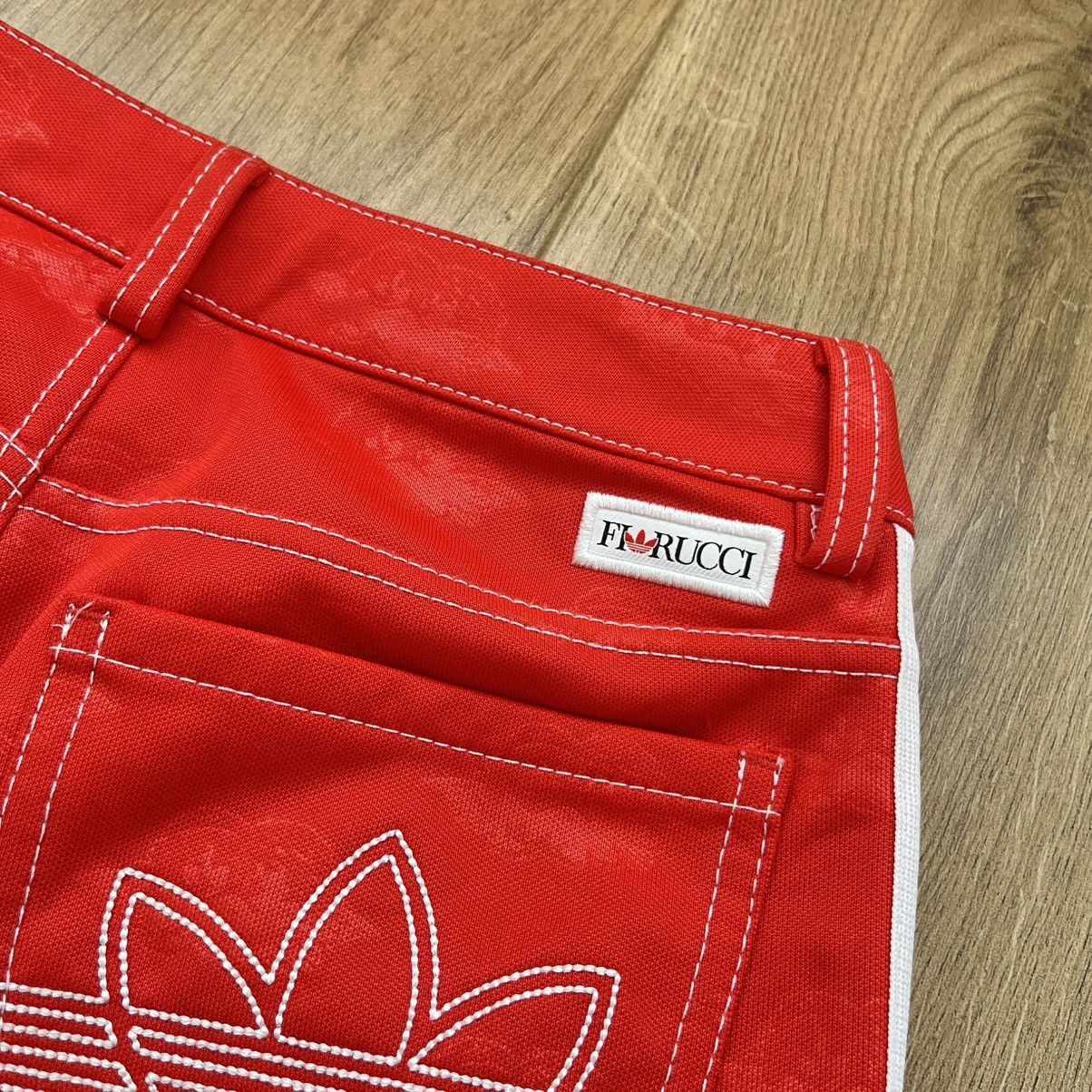 Adidas Adidas x Fiorucci Red Zip Ankle Angel Embossed Print Jogger Size 28" / US 6 / IT 42 - 7 Thumbnail