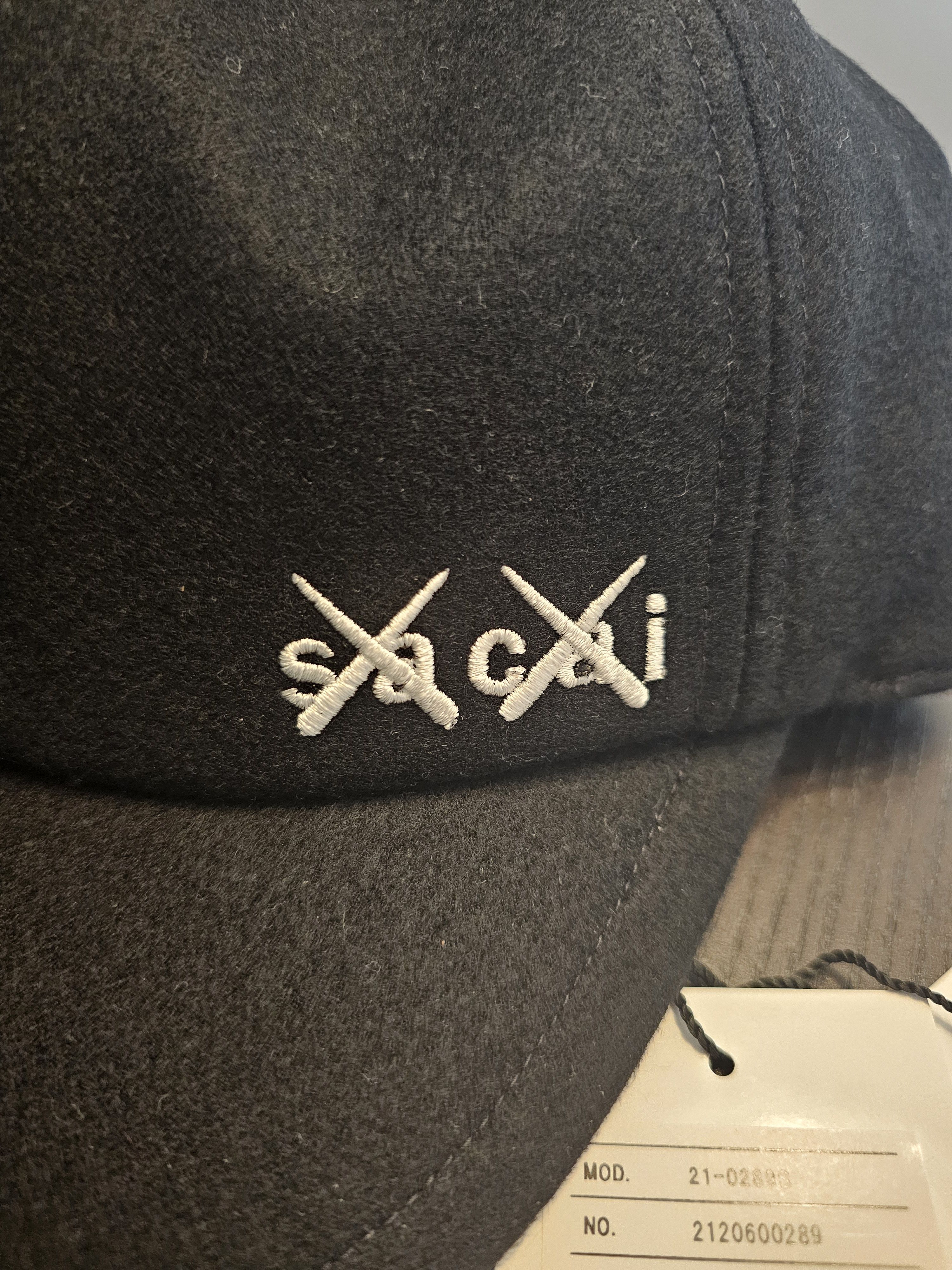 kaws カウズ originalfake teeth刺繍hat Size3 - メルカリ