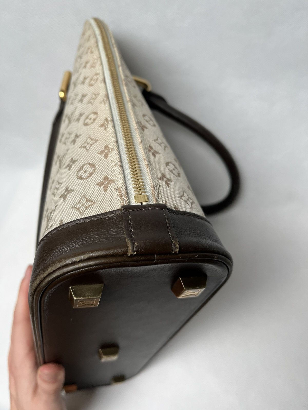 Louis Vuitton Louis Vuitton Alma cloth handbag grey monogram rare Size ONE SIZE - 17 Thumbnail