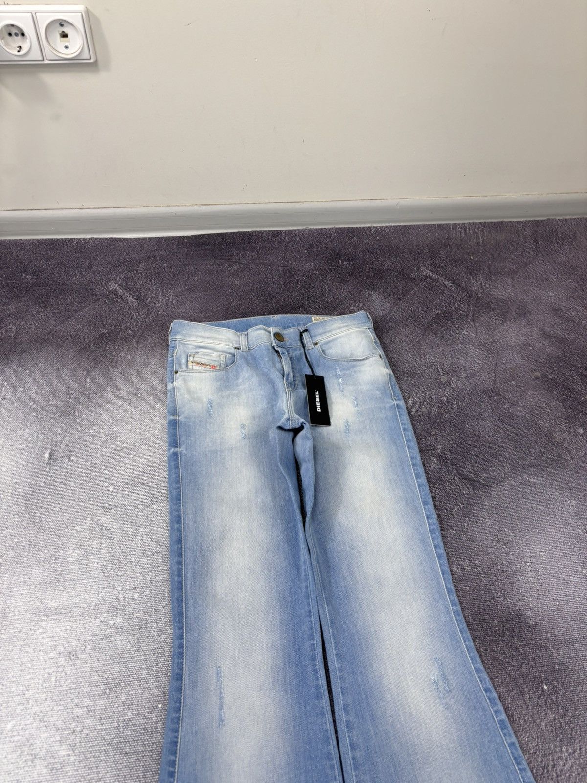 Diesel Diesel Sandy-B Women’s NWT Regular Slim Bootcut Jeans Size 26" / US 2 / IT 38 - 4 Thumbnail