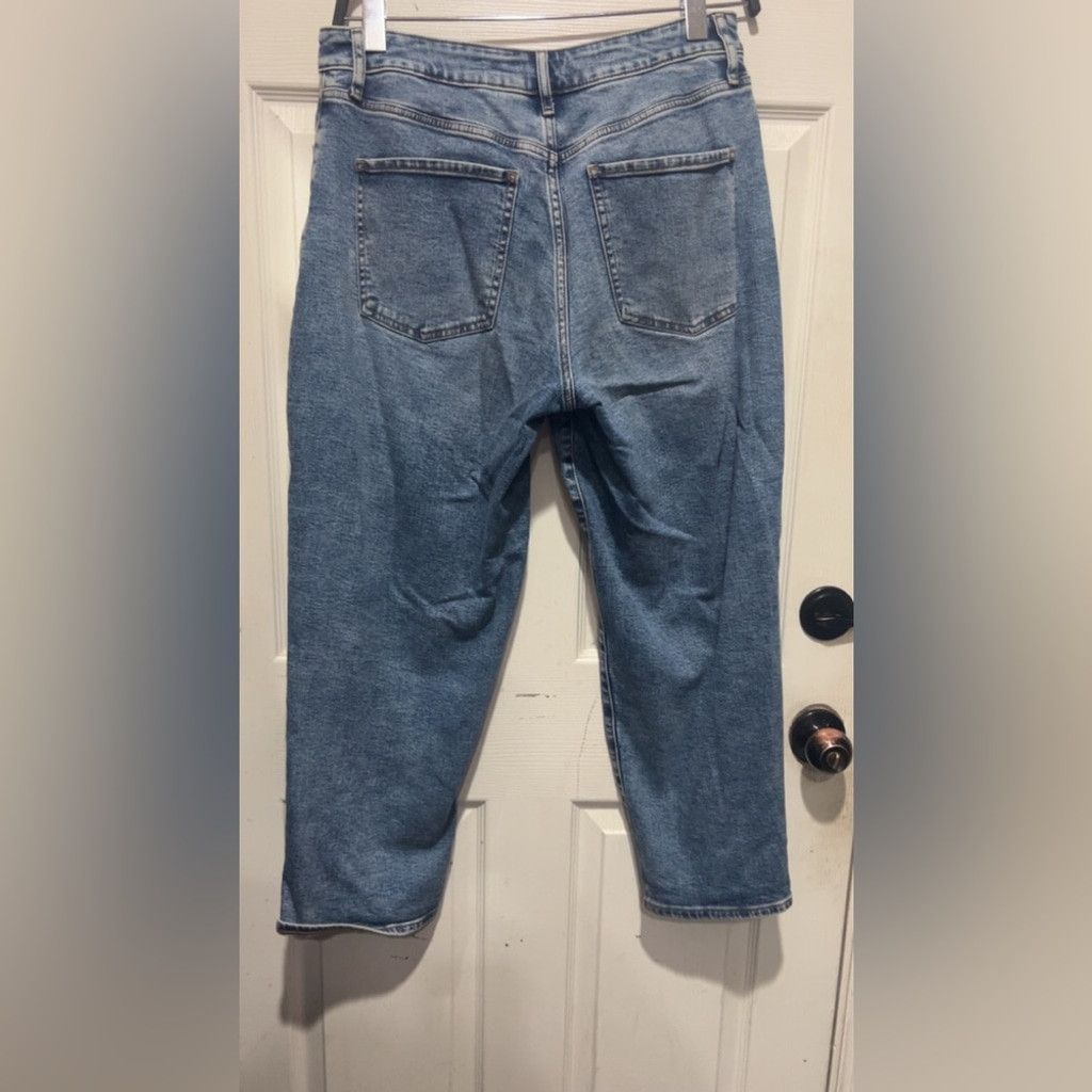 Express Express blue boyfriend jeans w distressed details. Size: 10 Size 32" / US 10 / IT 46 - 8 Thumbnail