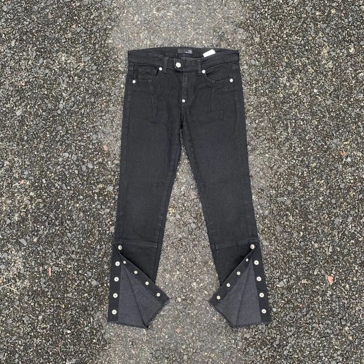 Japanese Brand × Jun Takahashi × Undercover QUICK SALE⚡️ Undercover x Uniqlo UU Black Jeans Ankle Pants Size US 28 / EU 44 - 1 Thumbnail