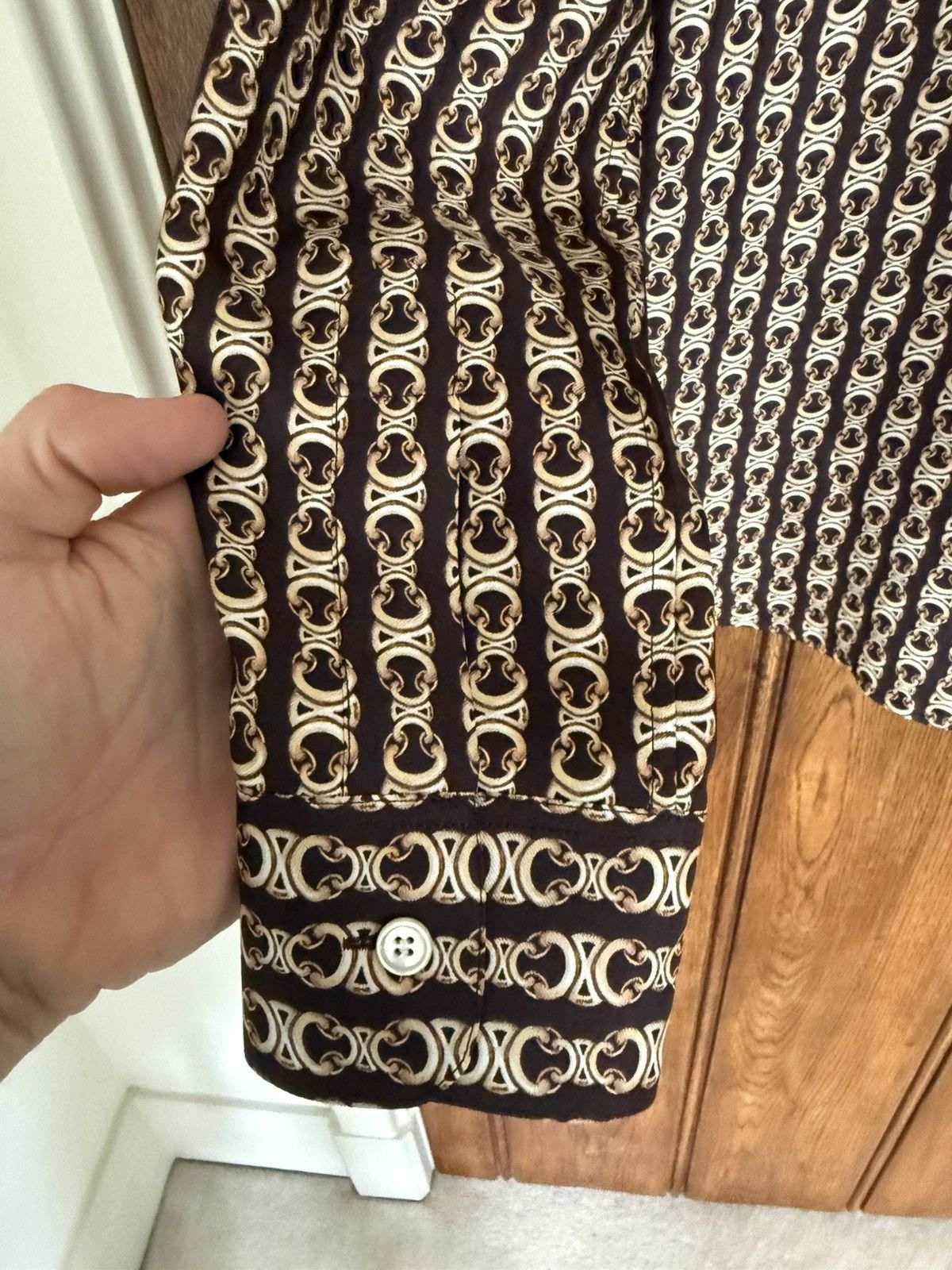Celine FW24 $1.8k Celine Triomphe silk bow tie shirt Hedi Slimane Size US S / EU 44-46 / 1 - 16 Thumbnail