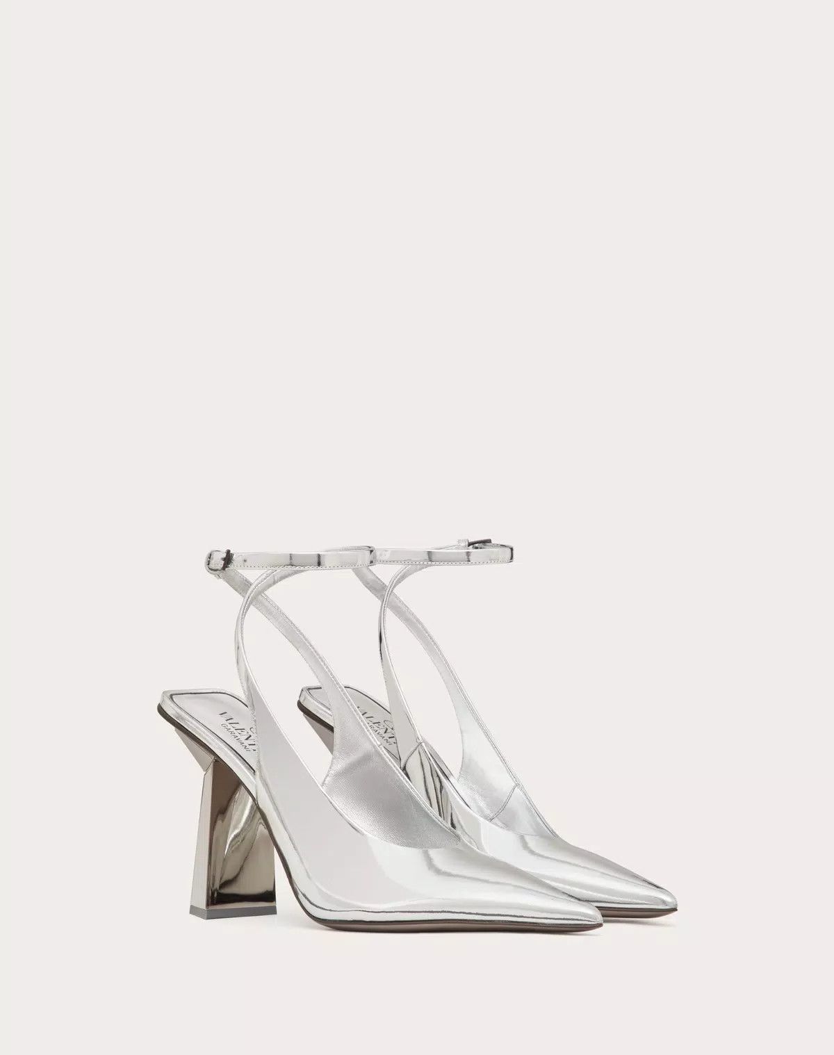 Valentino o1s1wg111125 One Stud Hyper Pumps in Silver Size US 9 / IT 39 - 2 Thumbnail