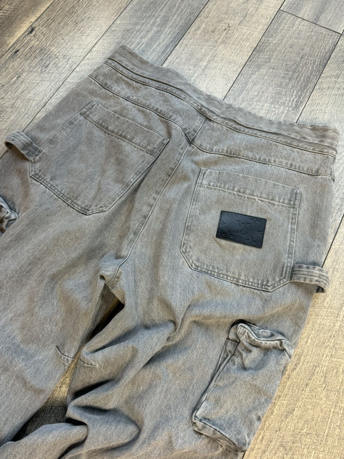 Louis Vuitton Louis Vuitton Grey Denim Cargo Pants Jeans - 38 Size US 38 / EU 54 - 10 Thumbnail