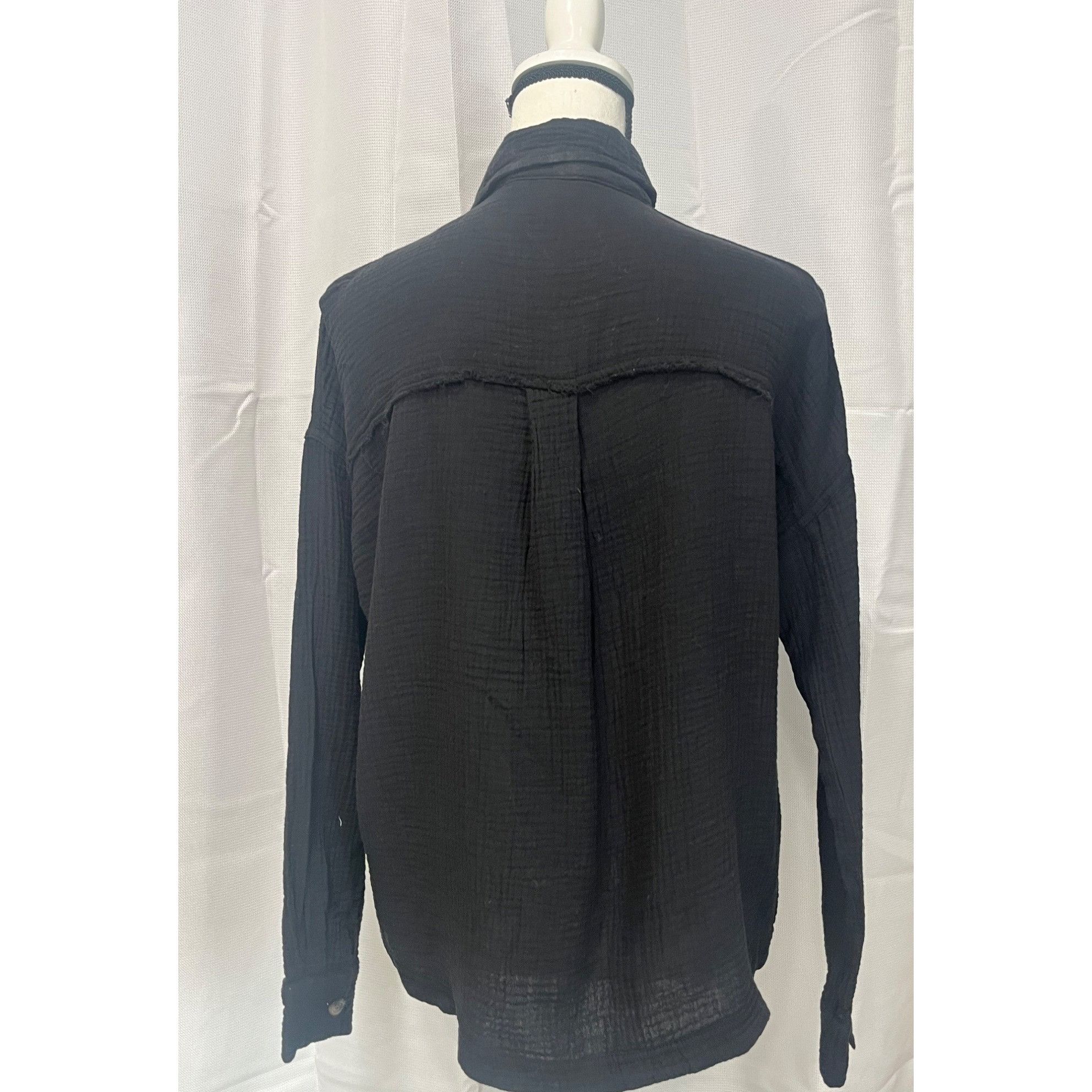 UNIONBAY Supplies by UNIONBAY Crinkle Gauze Button Front Shirt Jacket Size XS / US 0-2 / IT 36-38 - 11 Thumbnail
