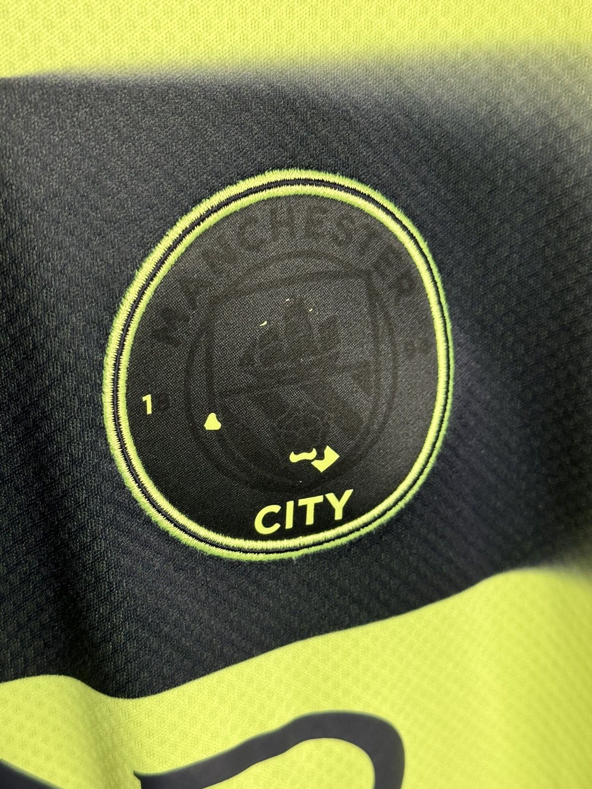 Puma Manchester City 22/23 Third Player Issue Football Jersey Size US XL / EU 56 / 4 - 9 Thumbnail