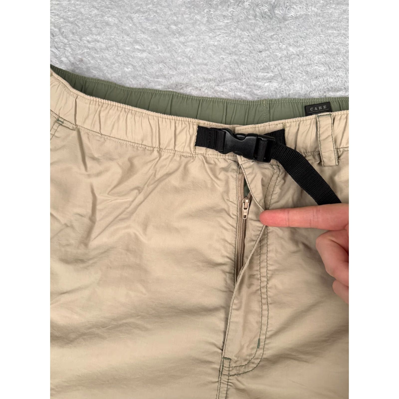 Vintage REI Shorts Men Cargo Nylon Beige 38x9 XL Sport Hiking Camp Fishing Belted Pockets Cargo Pocket Regular Men Size US 36 / EU 52 - 6 Thumbnail