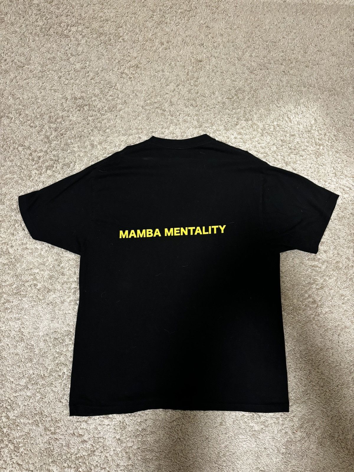 Vintage Kobe Bryant Tribute Tee Size US L / EU 52-54 / 3 - 3 Thumbnail