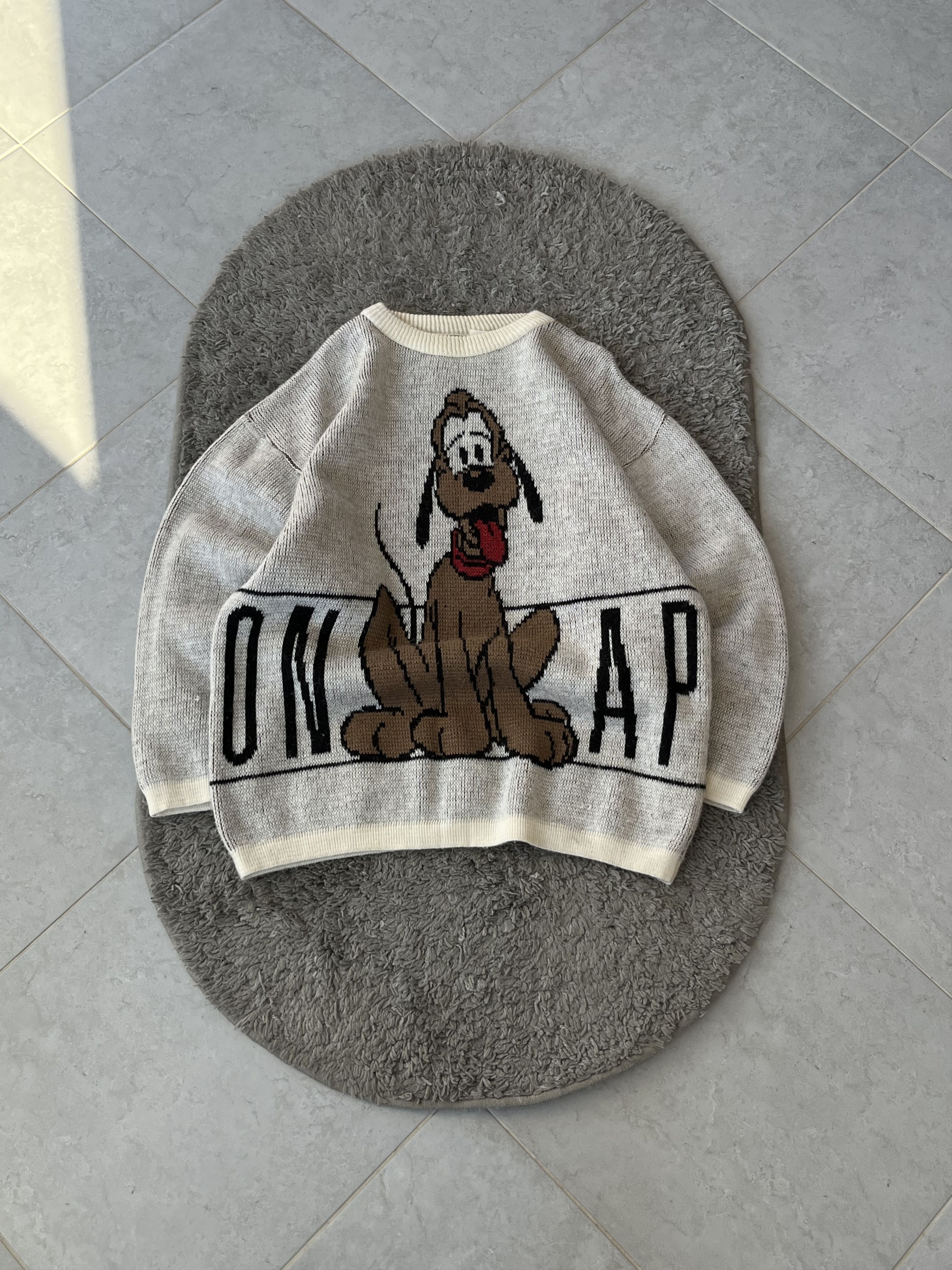 Disney DISNEY Vintage Sweater Pluto Pattern “APPLICATION” Size US L / EU 52-54 / 3 - 1 Thumbnail