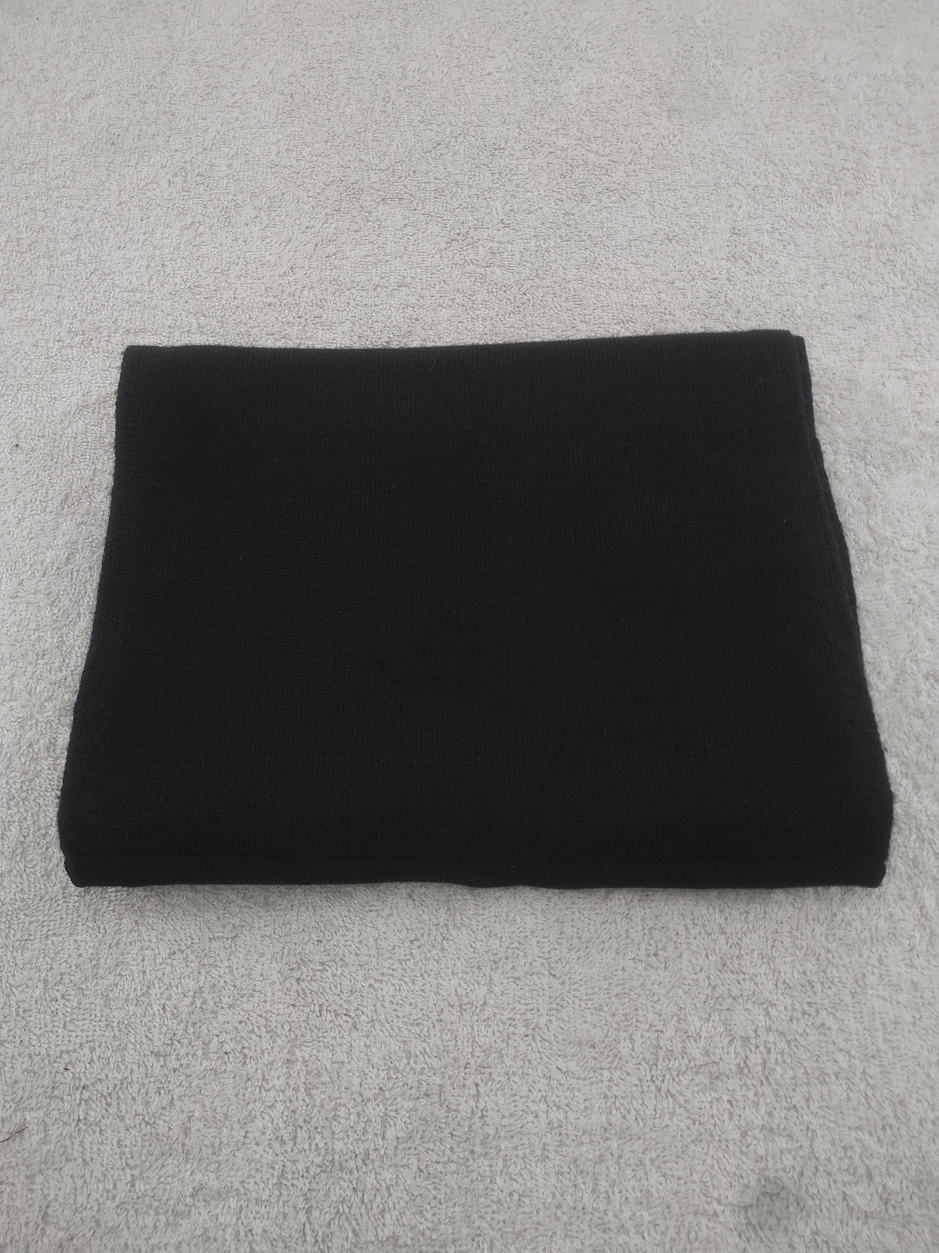 5351 POUR LES HOMMES Vintage 5351 Pour Les Femmes Scarf/Muffler/Neckwear MF372 Size ONE SIZE - 3 Thumbnail