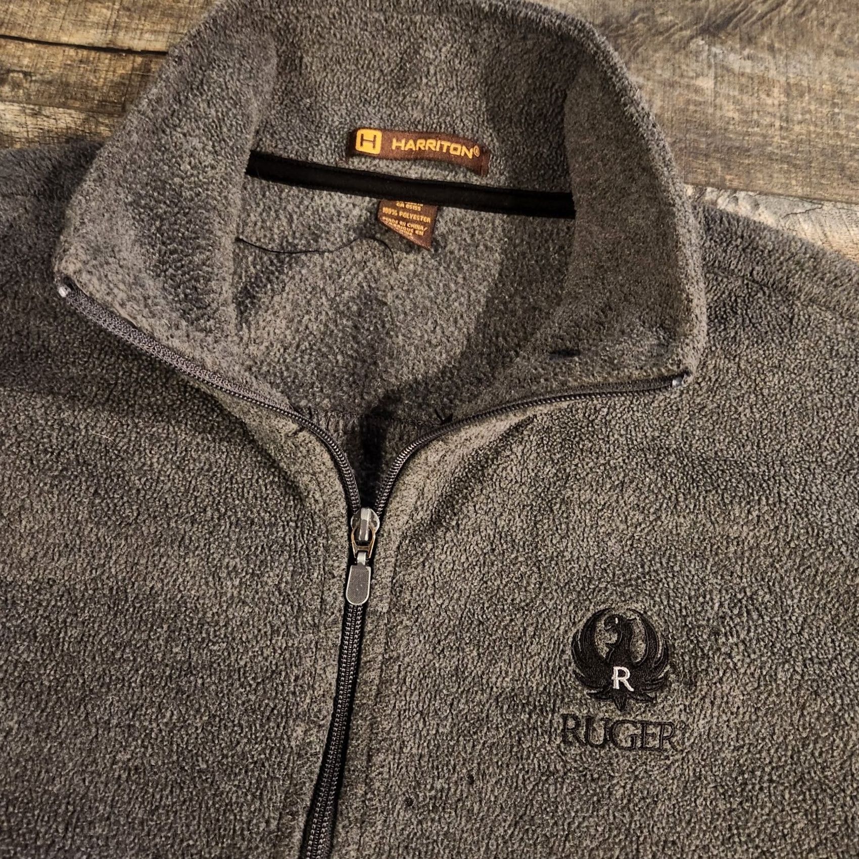 Logo 7 VINTAGE Ruger Firearms Fleece Vest Mens XL Gray Full Zip Embroidered Logo Size US XL / EU 56 / 4 - 2 Thumbnail