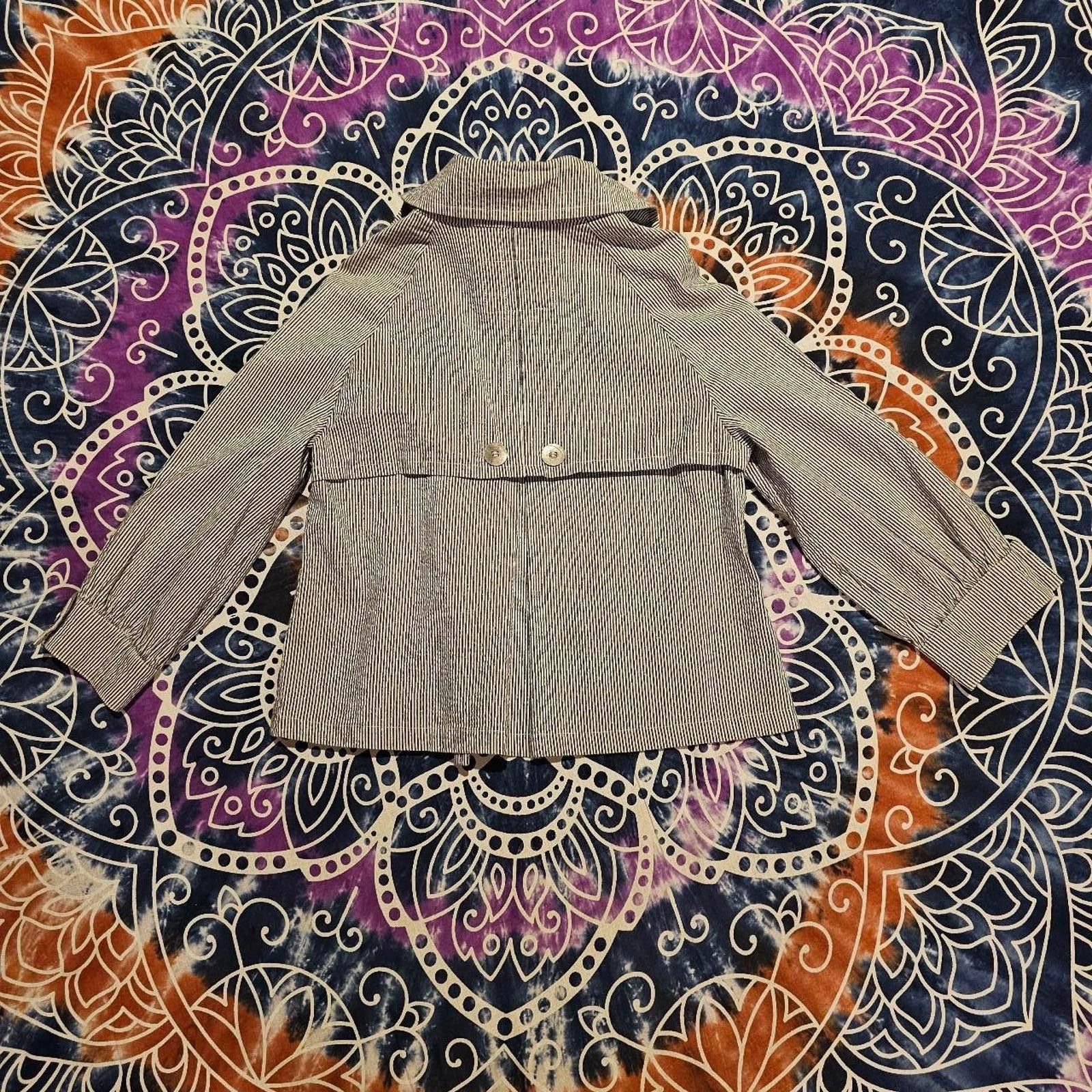 Designer Women's White and Navy Jacket Size M / US 6-8 / IT 42-44 - 8 Thumbnail