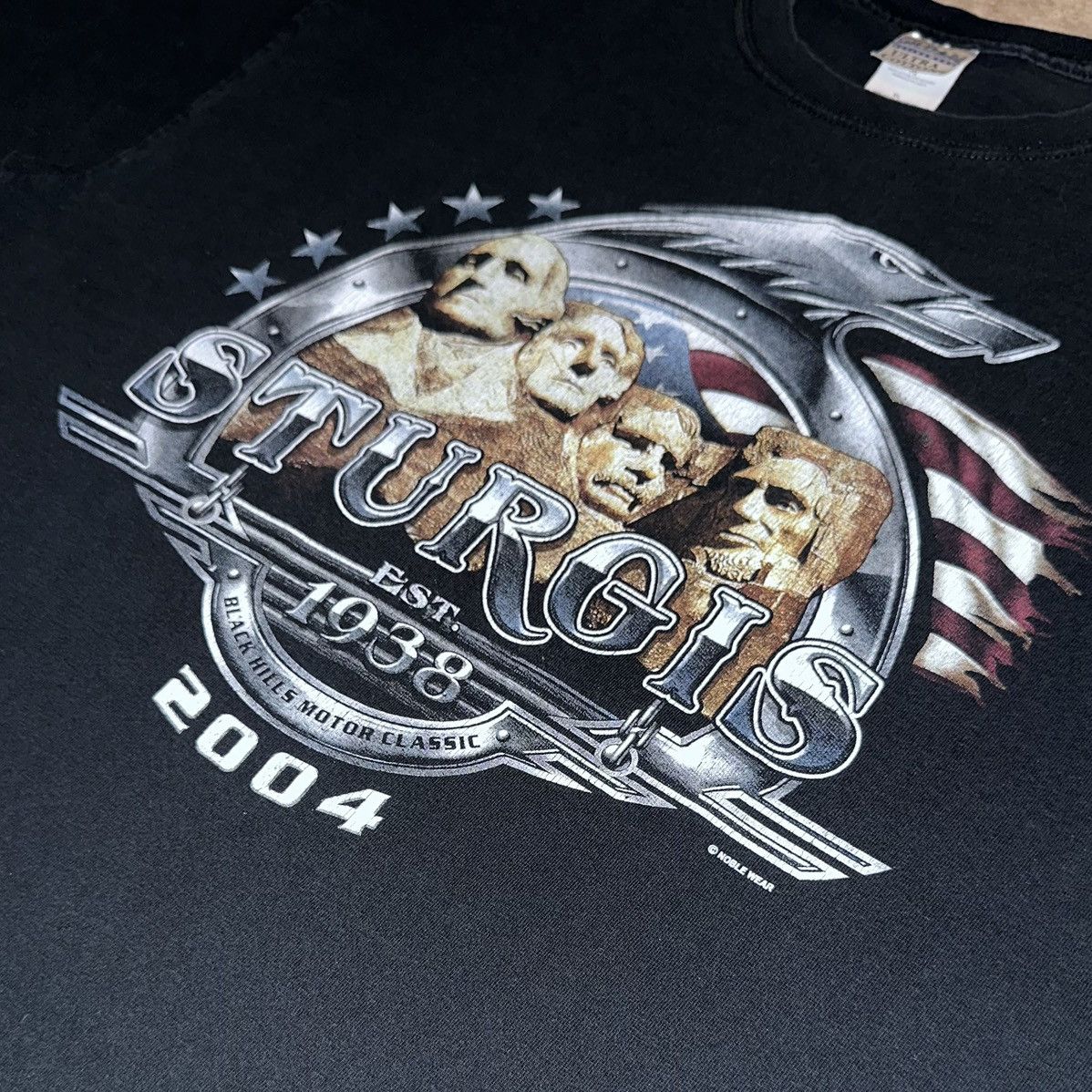 Gildan Vintage 2004 Sturgis Rally Mount Rushmore Eagle Tee XL USA Size US XL / EU 56 / 4 - 3 Thumbnail