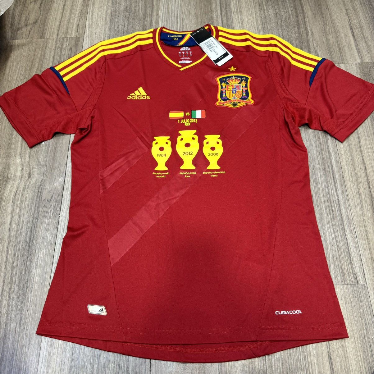 Adidas Spain Euro2012 champion special edition shirt (bnwt) Size US M / EU 48-50 / 2 - 1 Thumbnail